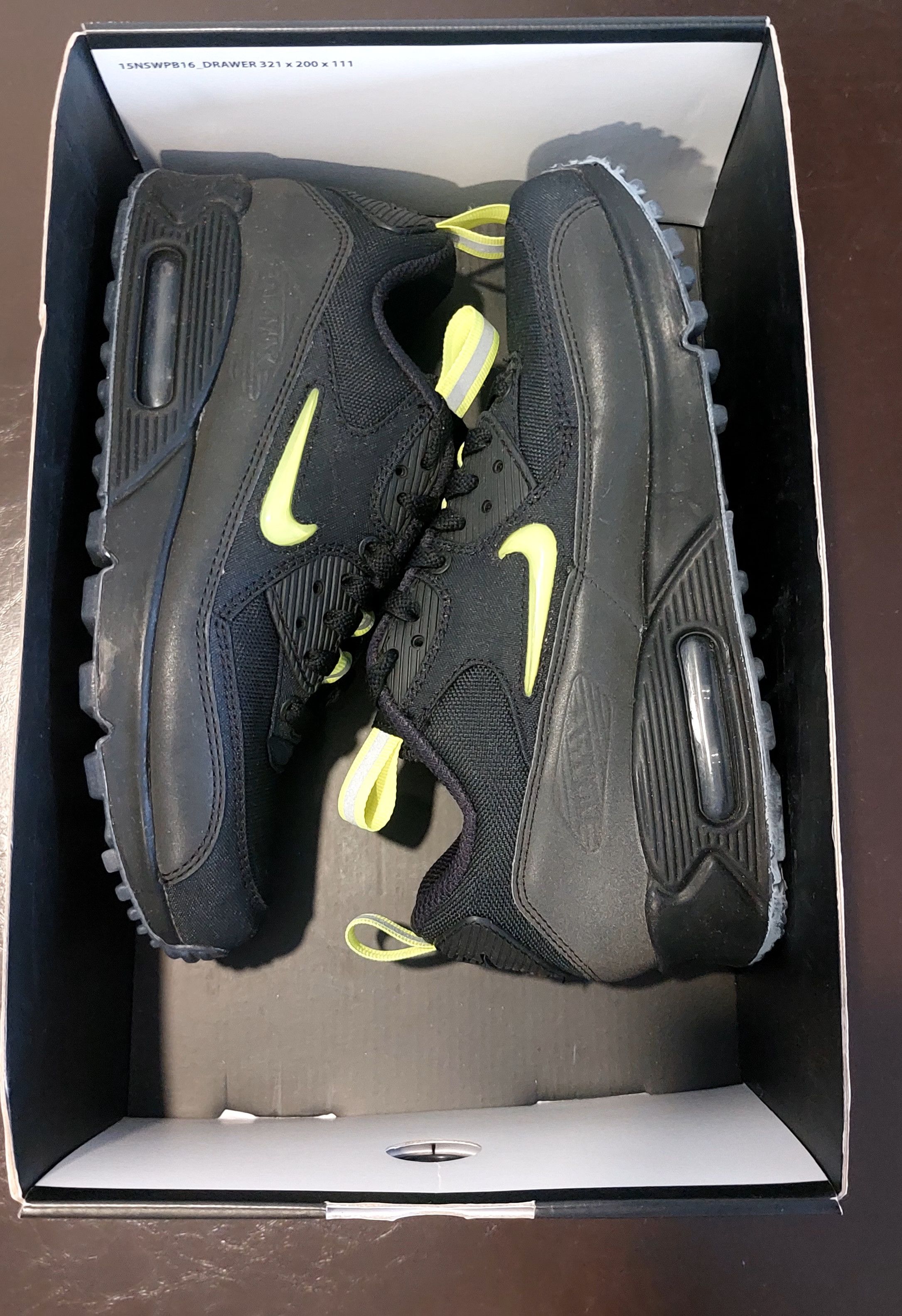 Nike Nike Air Max 90 x The Basement Manchester Size US 5.5 / EU 38 - 4 Thumbnail