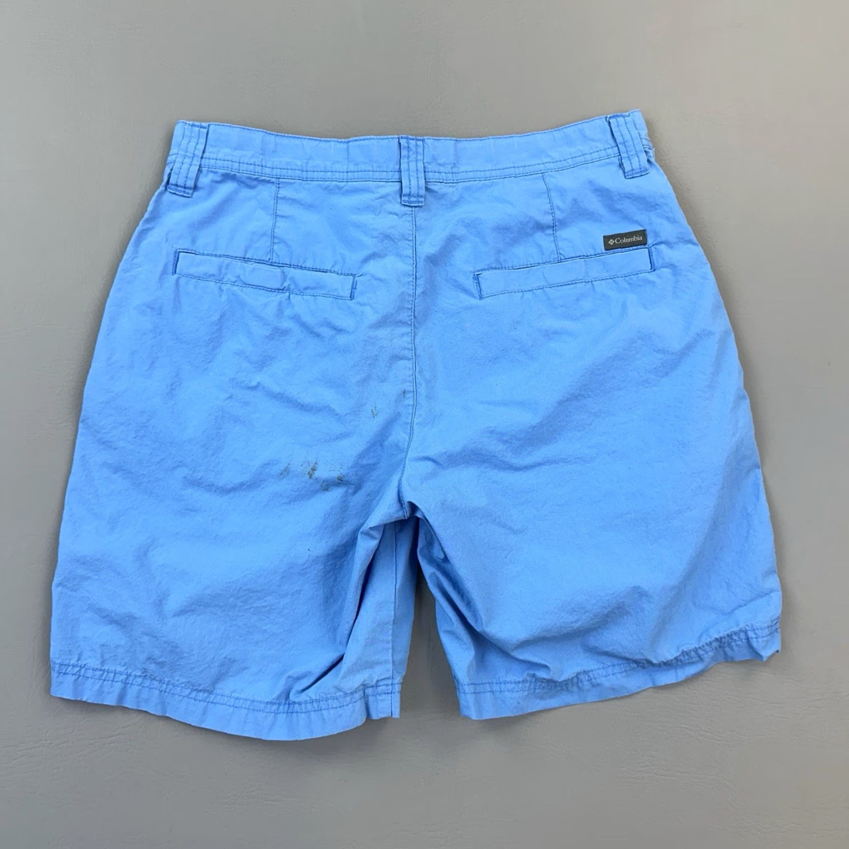 Vintage VINTAGE Columbia Washed Out Shorts Mens 32 Blue 8" Flat Front Fishing Hiking Outdoors Size US 32 / EU 48 - 7 Thumbnail