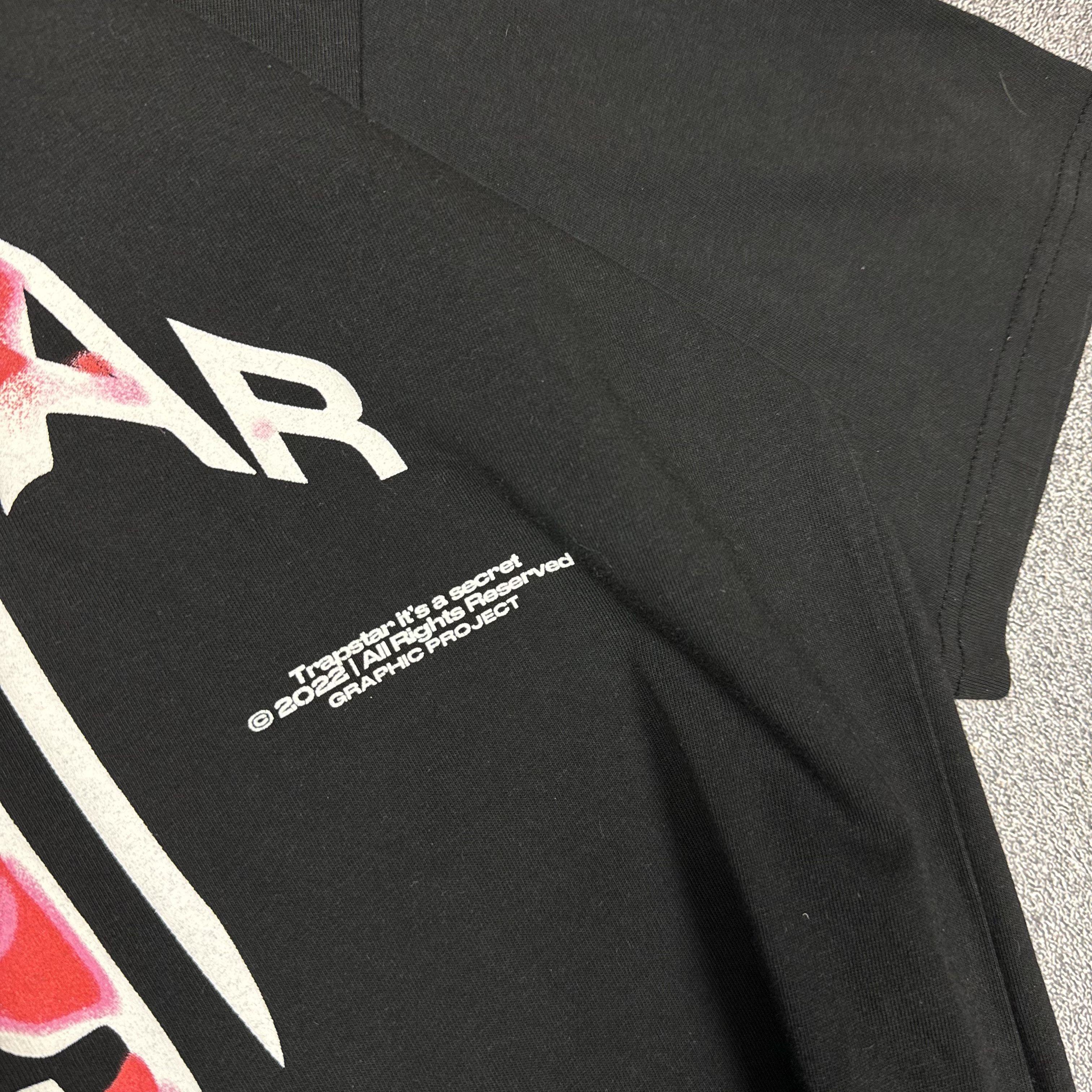 Trapstar London Trapstar black t-shirt with logo pink 2022 graphic project Size US L / EU 52-54 / 3 - 6 Thumbnail