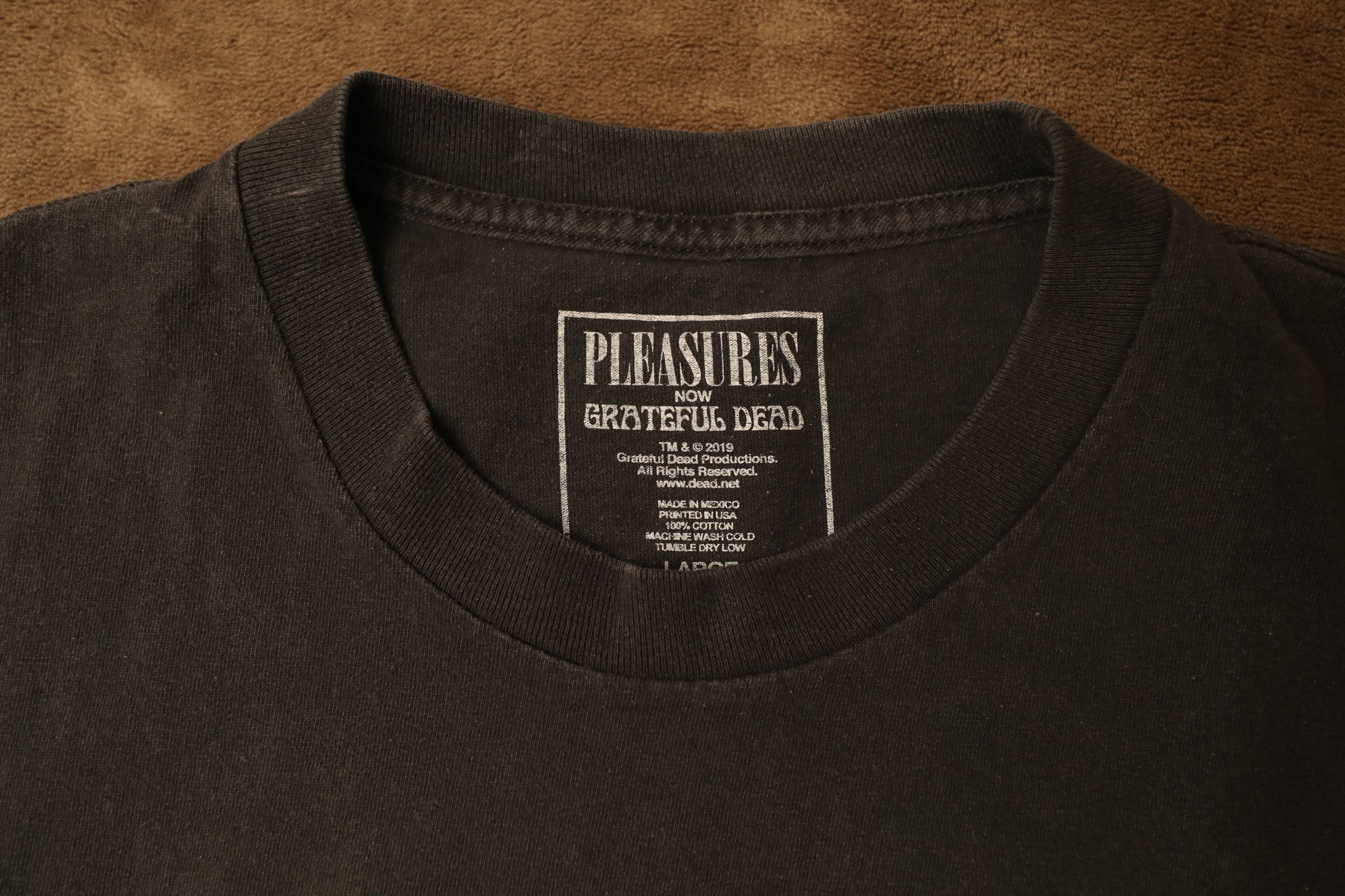 Pleasures Pleasures x Grateful Dead "Dead Inside" Tee (L) Size US L / EU 52-54 / 3 - 9 Thumbnail
