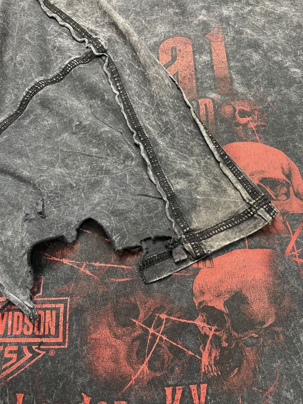 Affliction × Harley Davidson × If Six Was Nine Y2K Harley Davidson Skull Thrashed Shirt Size US M / EU 48-50 / 2 - 6 Thumbnail