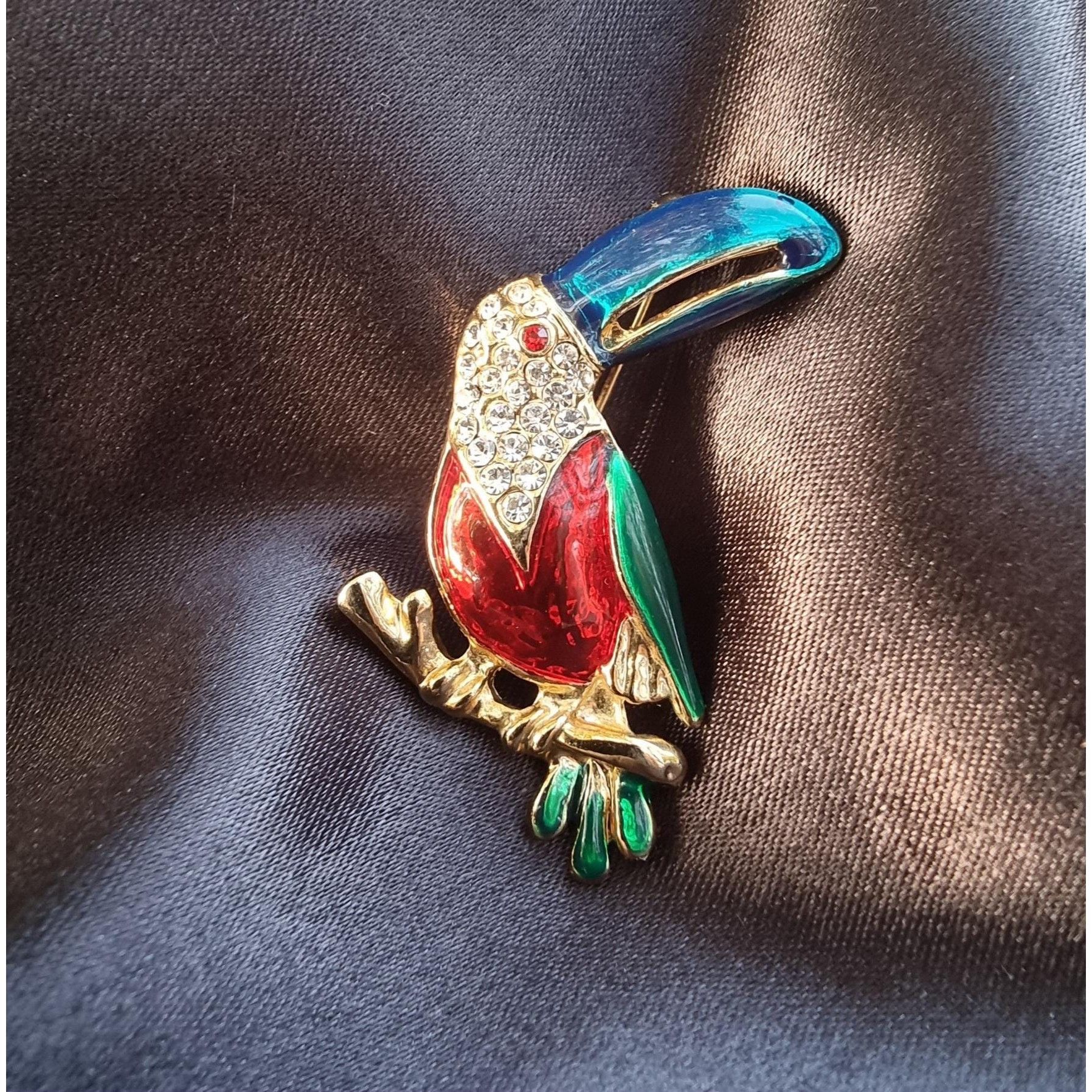 Vintage Vintage Toucan Bird Enamel Gold Tone Rhinestone Red Eye Anim Size ONE SIZE - 6 Thumbnail