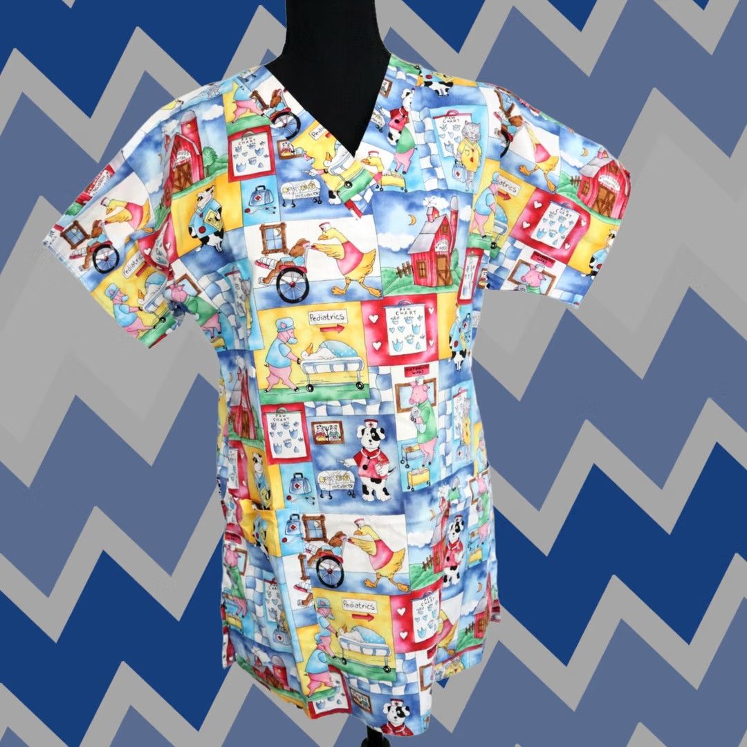 Vintage White Cross Medical Uniform Scrub Top Womens Small Animal Print Short Sleeve Size S / US 4 / IT 40 - 1 Thumbnail