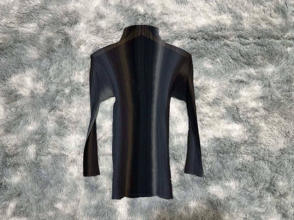 Issey Miyake 🔥1996 Vintage Issey Miyake Gradient Pleated High Neck Ls Size US L / EU 52-54 / 3 - 8 Thumbnail