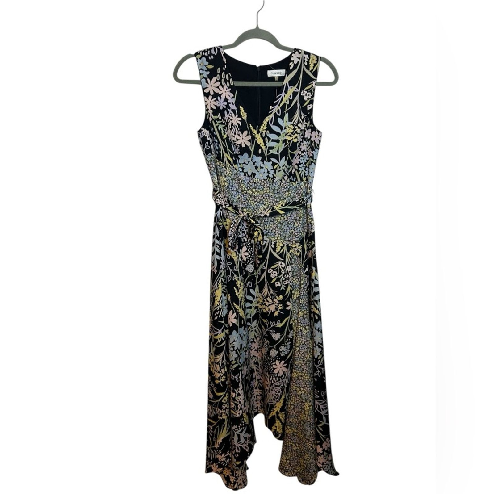 Calvin Klein Nwt Calvin Klein Floral Handkerchief Midi Dress Size XS / US 0-2 / IT 36-38 - 1 Thumbnail