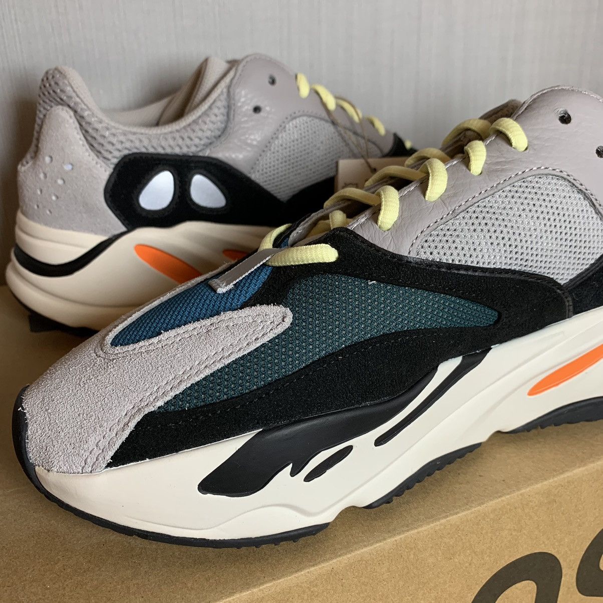Adidas Yeezy 700 Boost Wave Runner Size US 11 / EU 44 - 11 Thumbnail