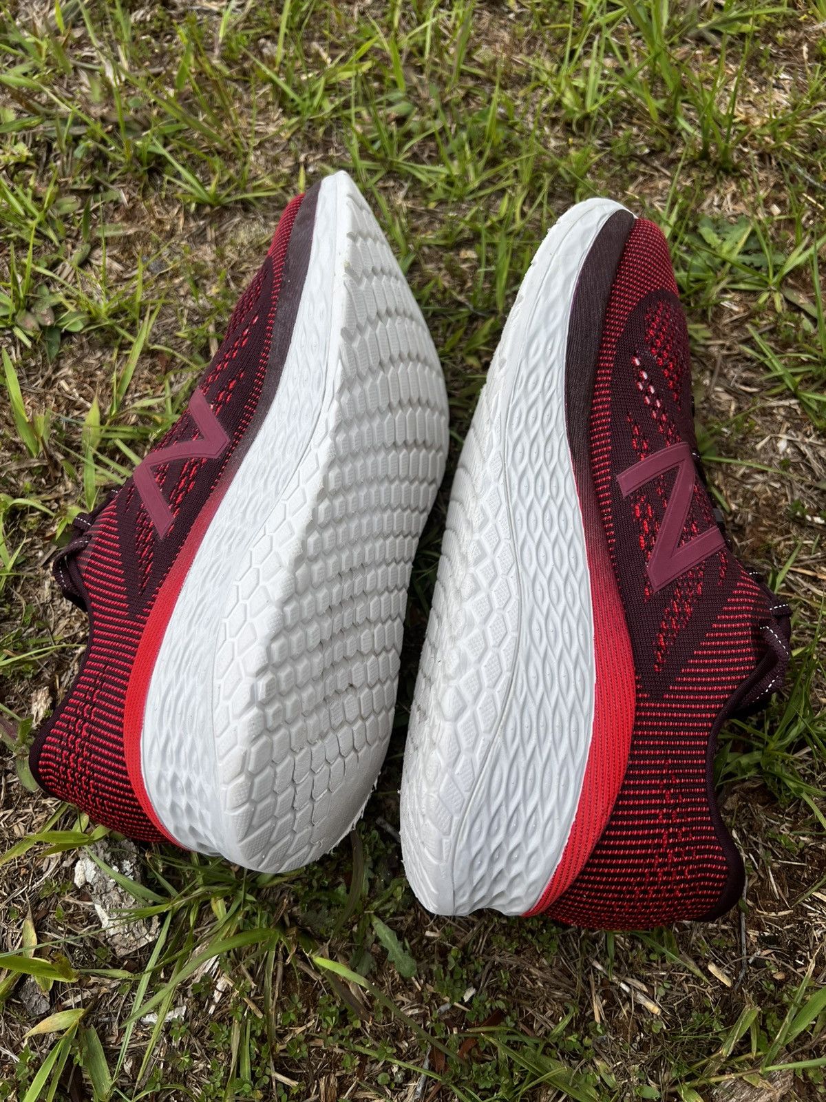 New Balance CLEAN New Balance size 12 Mens Red Fresh Foam More Running Size US 12 / EU 45 - 8 Thumbnail
