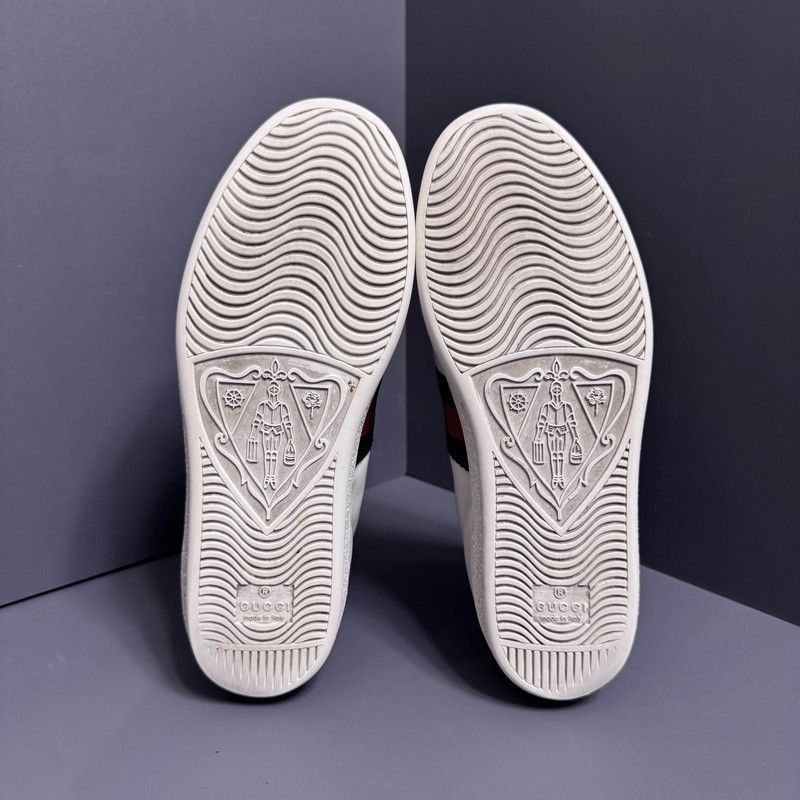 Gucci Gucci Ace Heart Pattern Sneakers for Women - Size US 8 / IT 38 - 3 Thumbnail