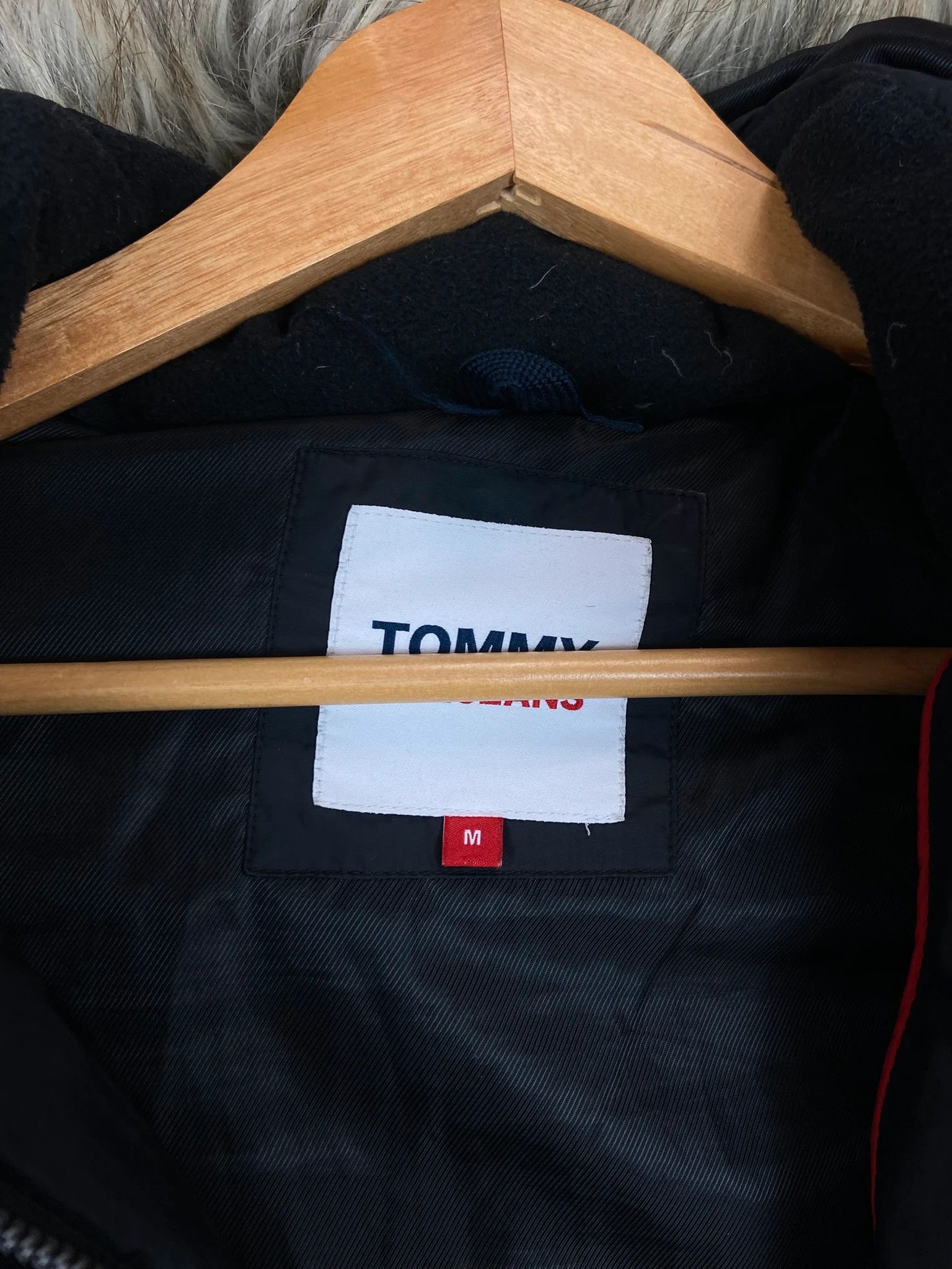Tommy Hilfiger Tommy Hilfiger Black Puffer Jacket with Faux Fur Hood t M Size US M / EU 48-50 / 2 - 4 Thumbnail