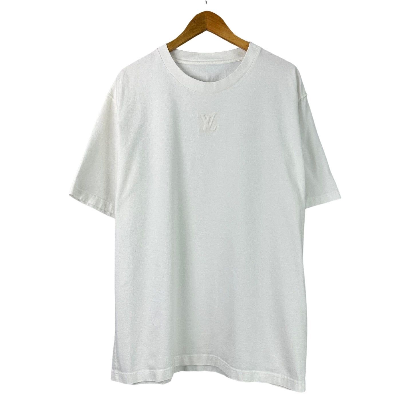 Louis Vuitton Louis Vuitton Embossed Logo T-Shirt 5L Size US XXL / EU 58 / 5 - 1 Thumbnail
