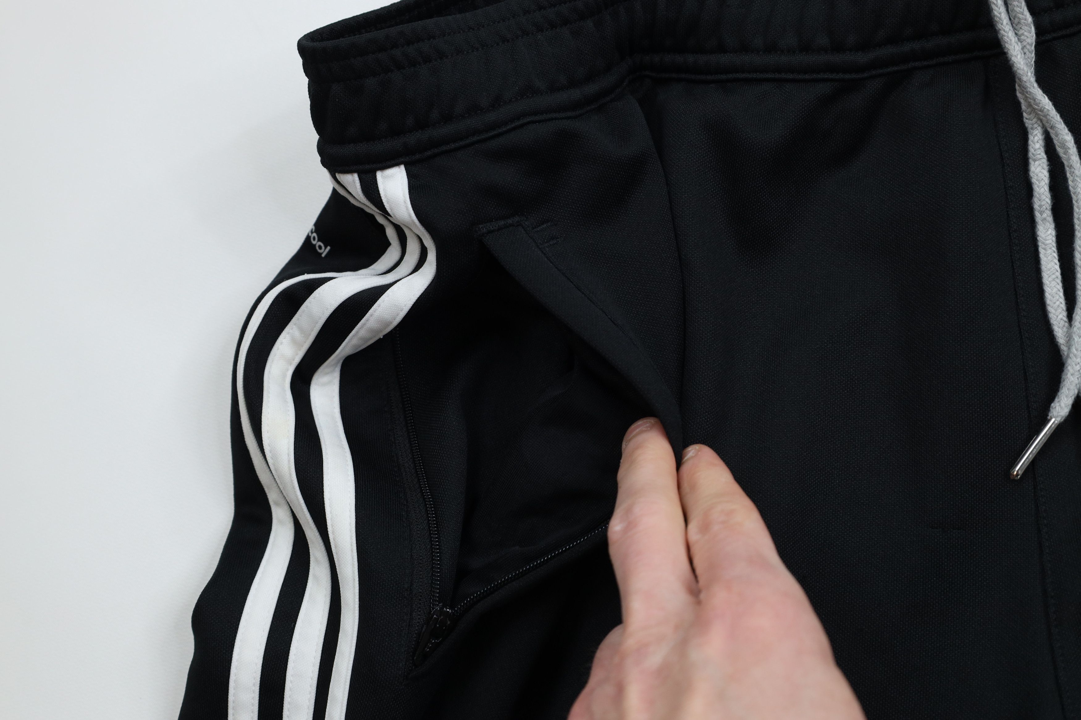 Adidas × Vintage Vintage Y2K Adidas Tapered Leg Soccer Warm Up Pants Black Size US 40 / EU 56 - 8 Thumbnail