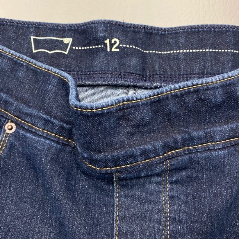 Levi's VINTAGE Levi’s Jeans Women’s 31x30 Blue Denim Stretch Style Code PC9-16458-0002 Size 24" / US 00 / IT 34 - 4 Thumbnail