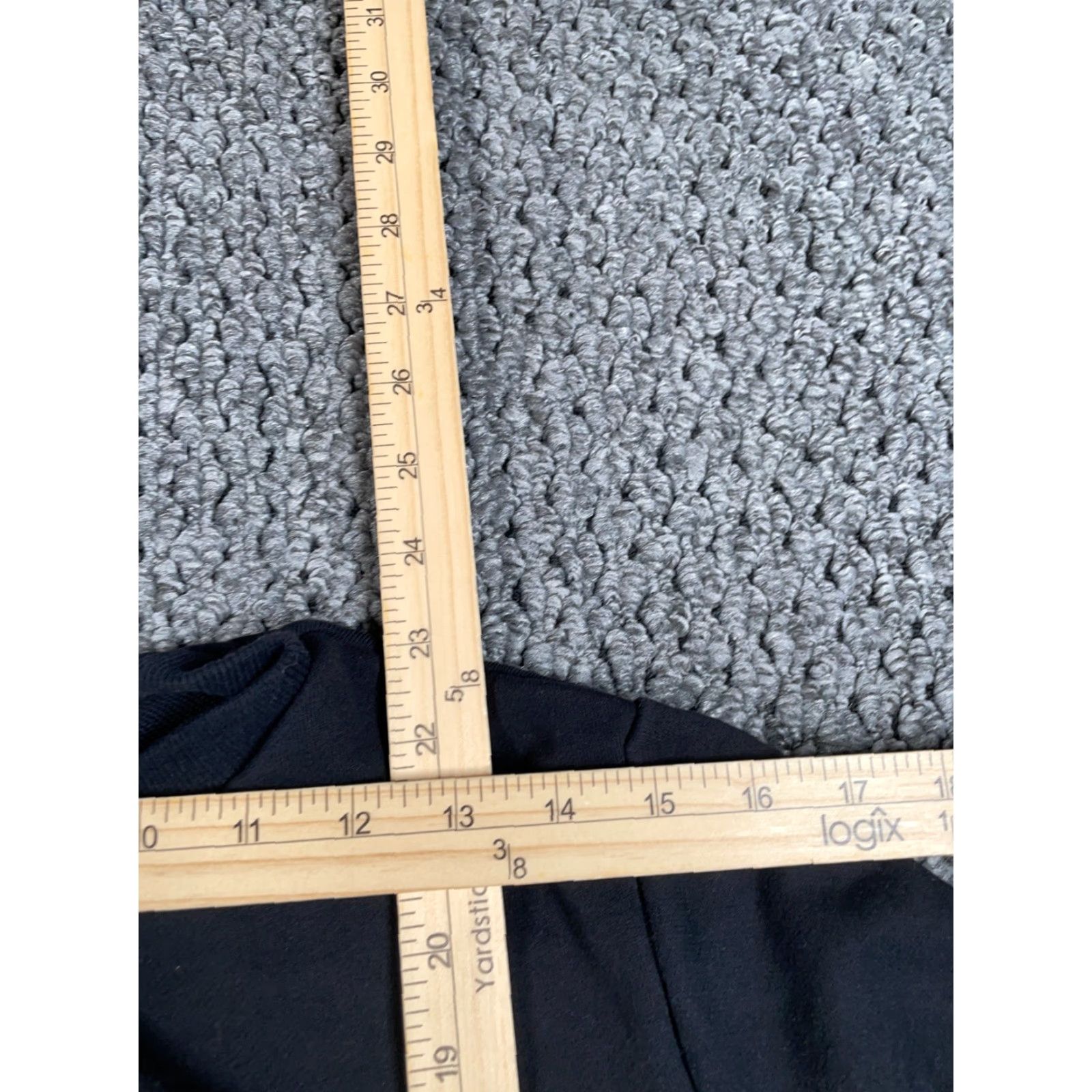 Vintage VINTAGE not applicable; use GXG Aztec Graphic Sweatshirt Women’s Large Black Crewneck Pullover Size L / US 10 / IT 46 - 7 Thumbnail