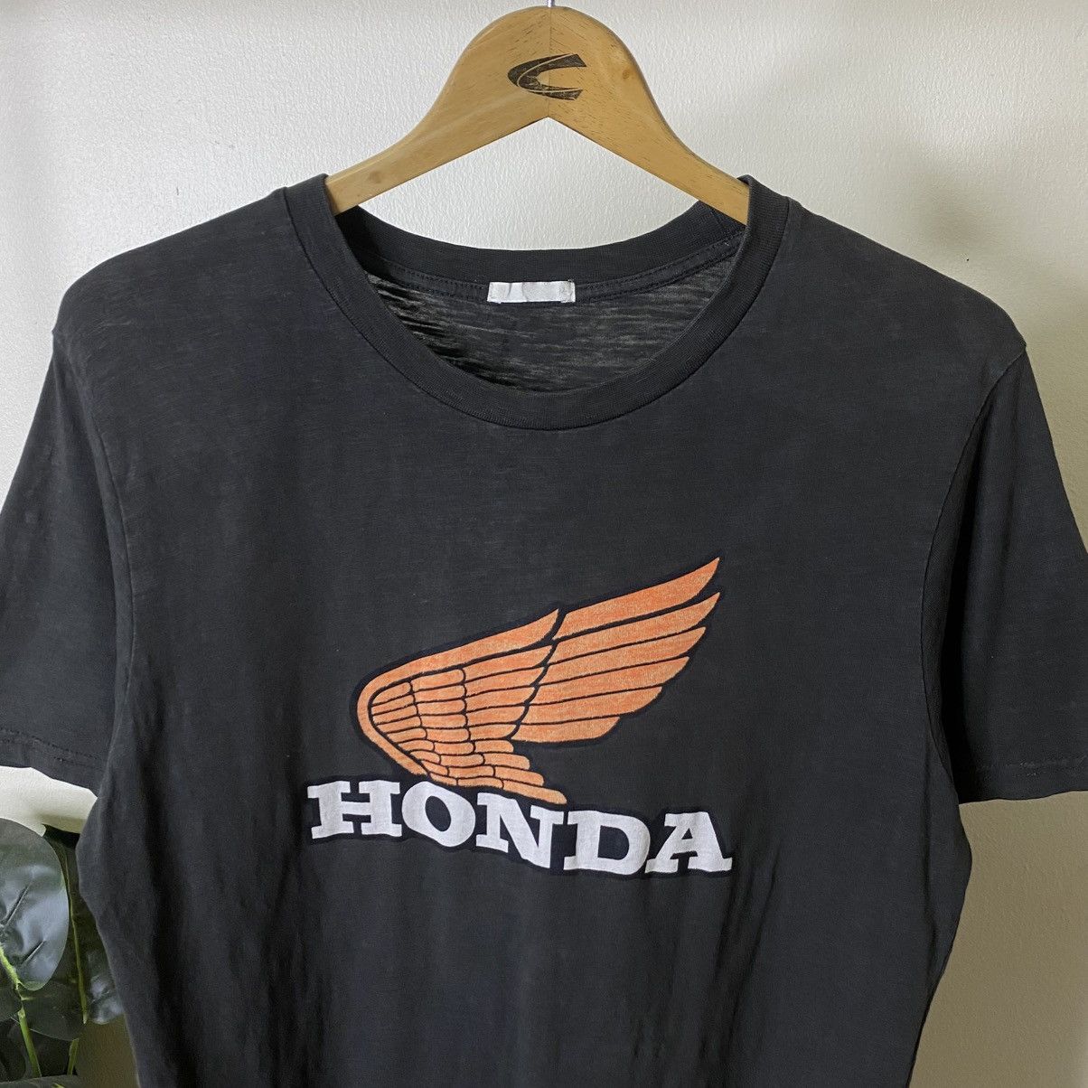 Honda GU x Honda Wing OG Logo Collaboration T Shirt Size US M / EU 48-50 / 2 - 2 Thumbnail