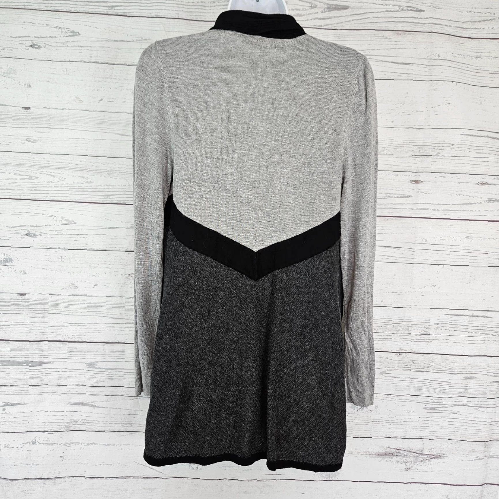 White House Black Market White House Black Market Cardigan Womens Medium Gray Open Front Rayon Knit Sweater Size M / US 6-8 / IT 42-44 - 3 Thumbnail