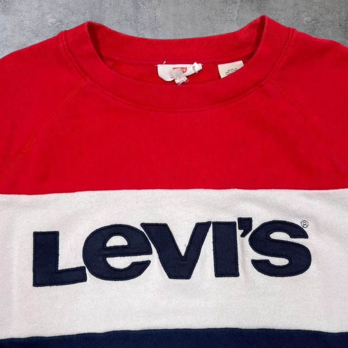 Levi's Levi’s Colour Block Embroidered Big Spellout Crewneck Sweatshirt Women S Red/White/Navy Blue Size S / US 4 / IT 40 - 3 Thumbnail