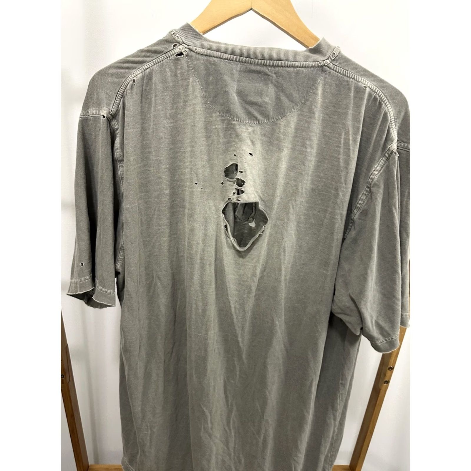 Vintage VINTAGE Ferruche NYC Thrashed WIP Work T-Shirt Henley Short Sleeve Size L Green Gray Mens Shirt Size US L / EU 52-54 / 3 - 8 Thumbnail