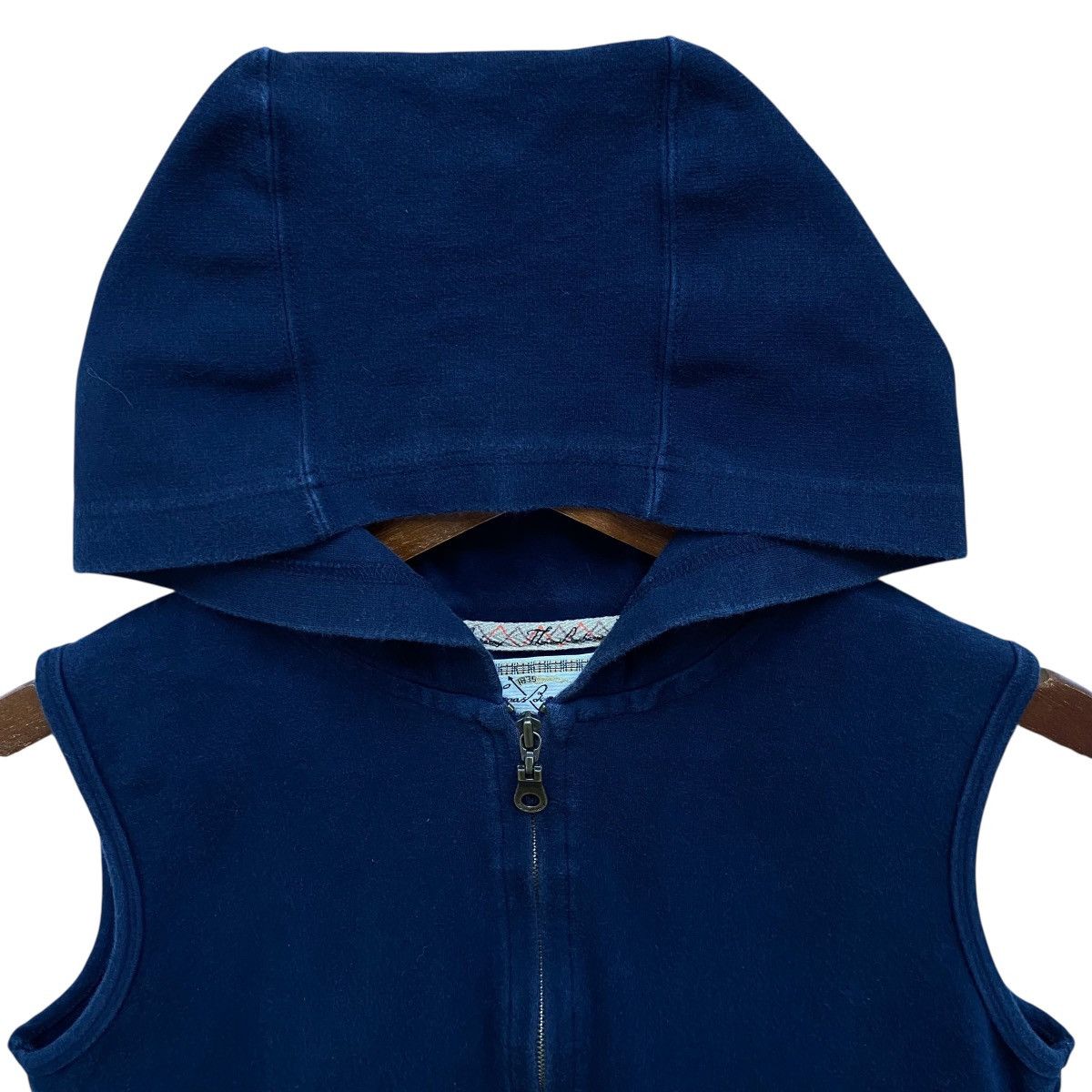 Burberry Vintage Thomas Burberry Hoodie Vest Sleeveless Blue Size M Size US M / EU 48-50 / 2 - 3 Thumbnail