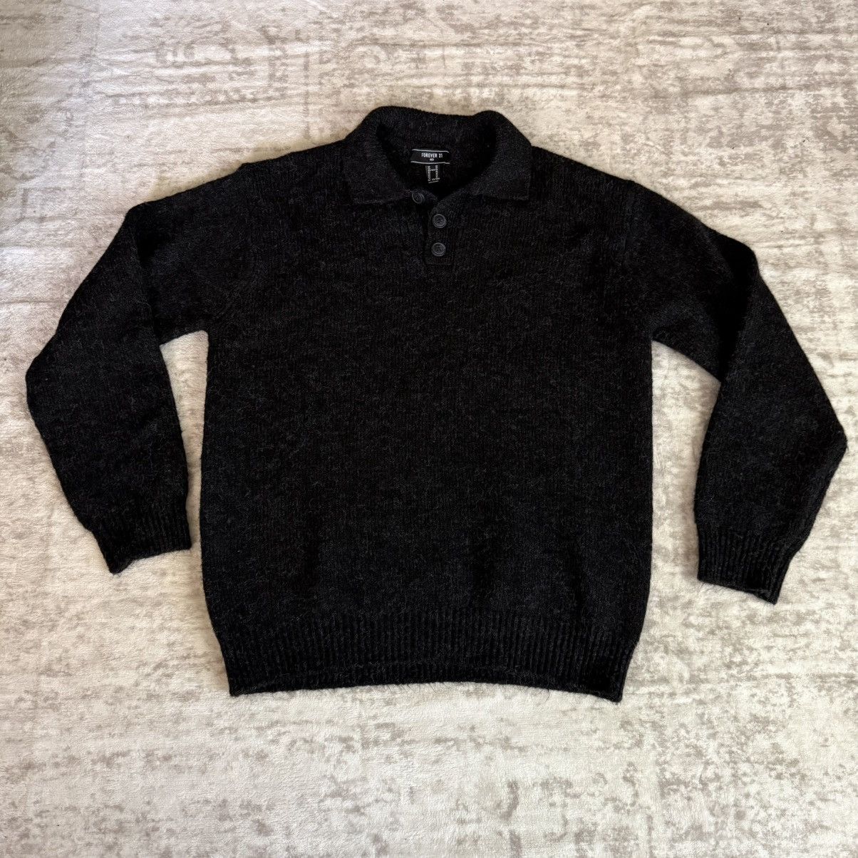 Forever 21 Forever 21 Men's Black Button-Collar Sweater Size US M / EU 48-50 / 2 - 1 Thumbnail