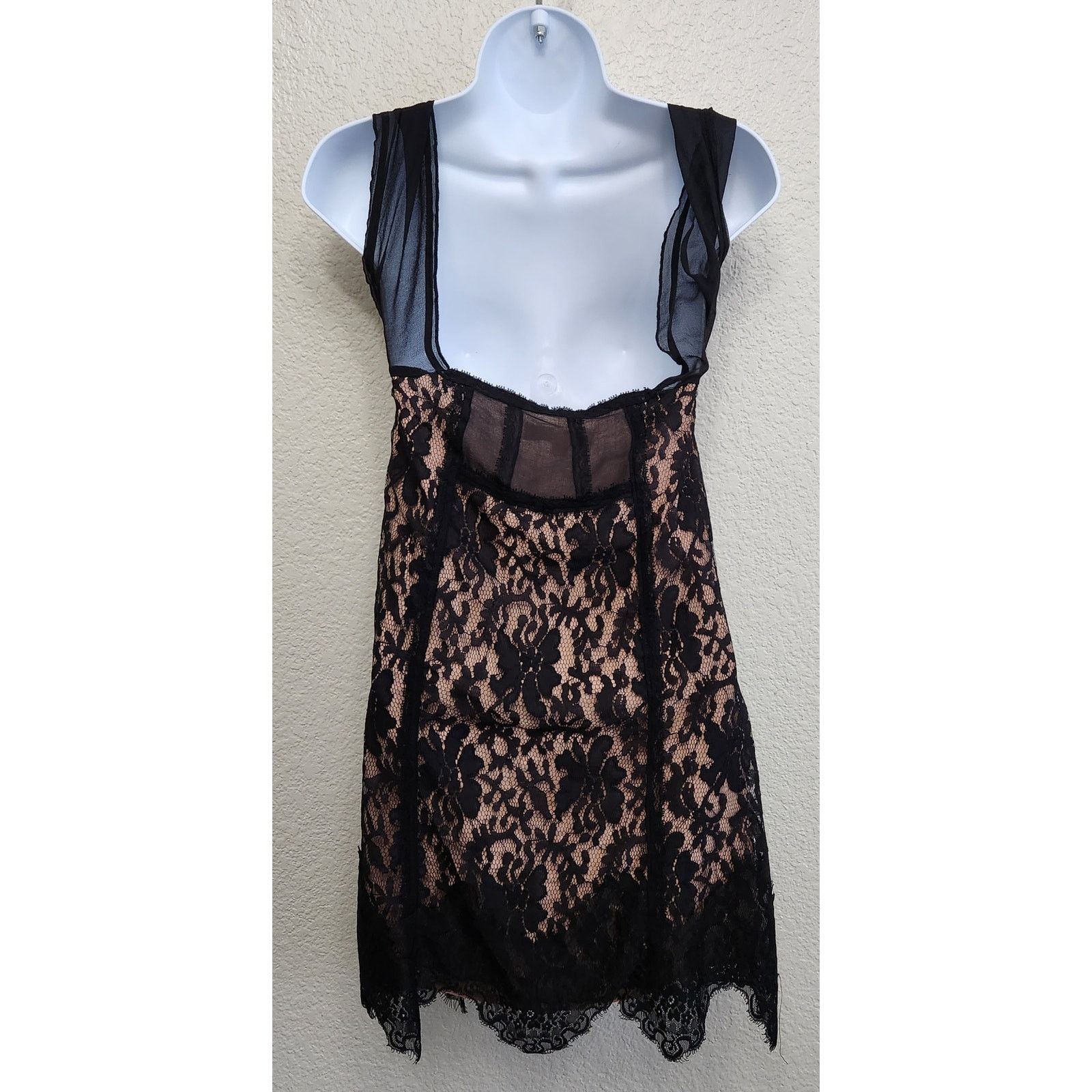 Other Forever 21 Black Lace Overlay Mini Dress Small Backless Size S / US 4 / IT 40 - 3 Thumbnail