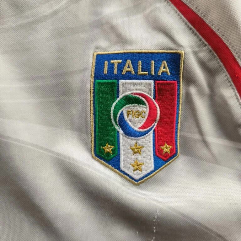Puma Italy 2010-12 Puma training football jersey size S Size US S / EU 44-46 / 1 - 3 Thumbnail