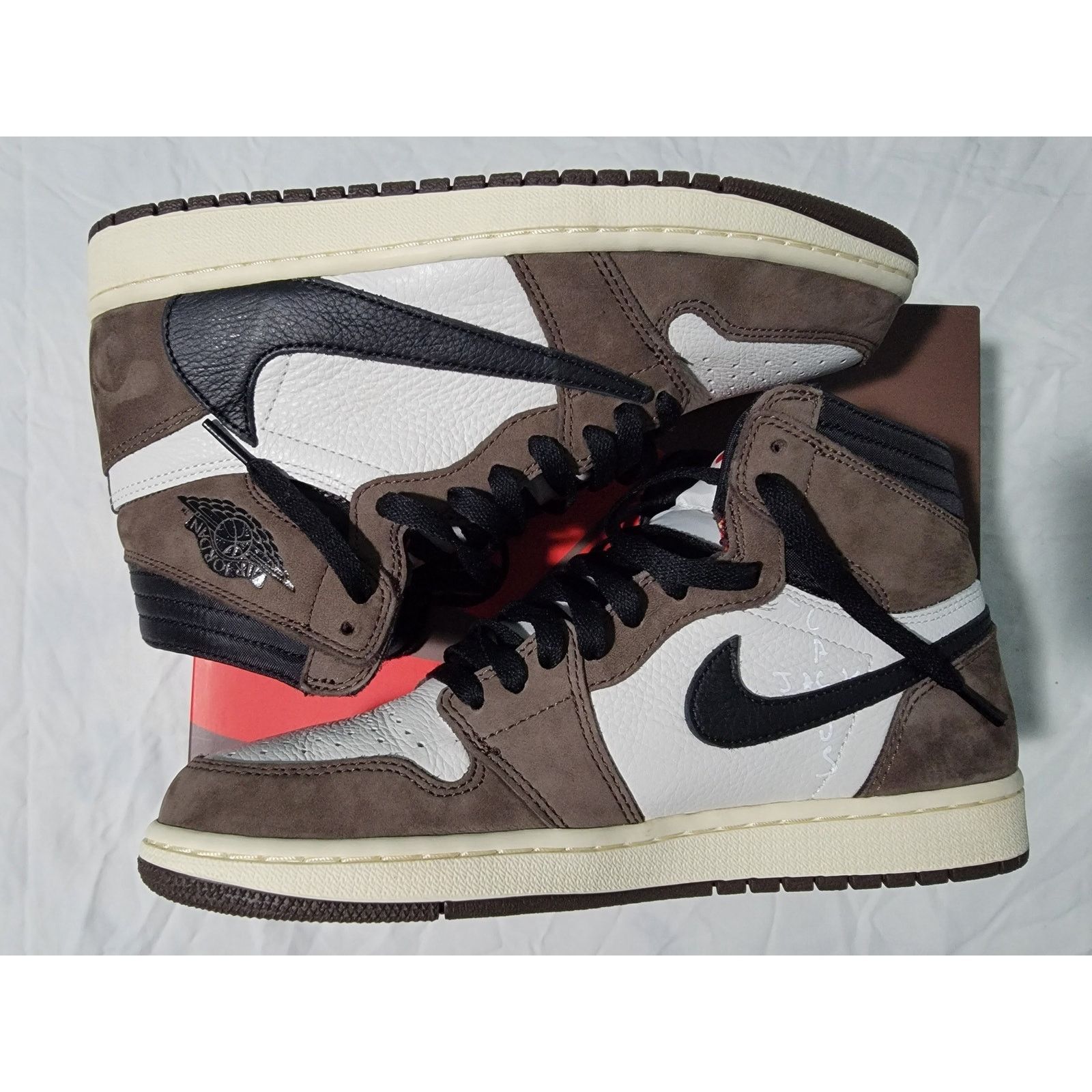 Nike Nike Travis Scott Air Jordan 1 High Mocha Brown Cactus Jack Size US 9.5 / EU 42-43 - 11 Thumbnail