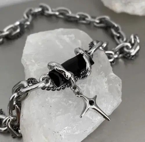 Japanese Brand × Vintage Unisex pendant necklace goth black gem vampire chain hip hop Size ONE SIZE - 1 Thumbnail