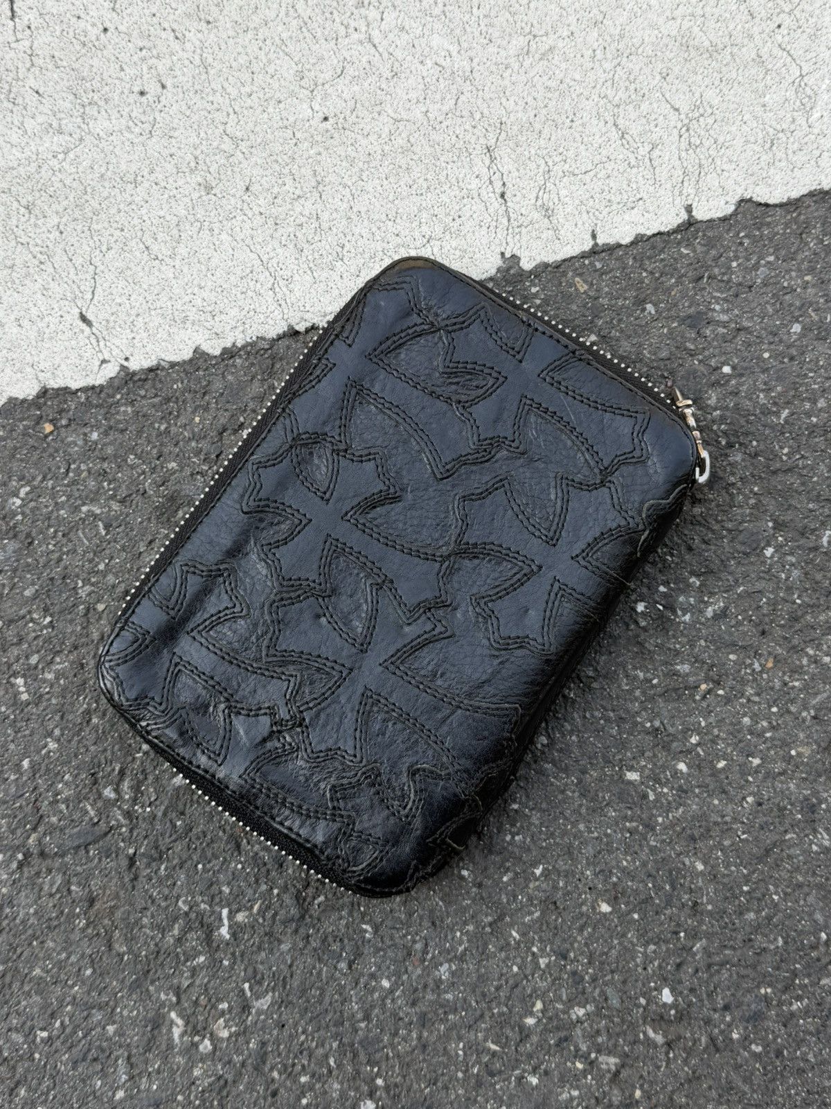Chrome Hearts Chrome Hearts Cemetery Black Leather Cross Patch Zip Wallet Size ONE SIZE - 1 Thumbnail