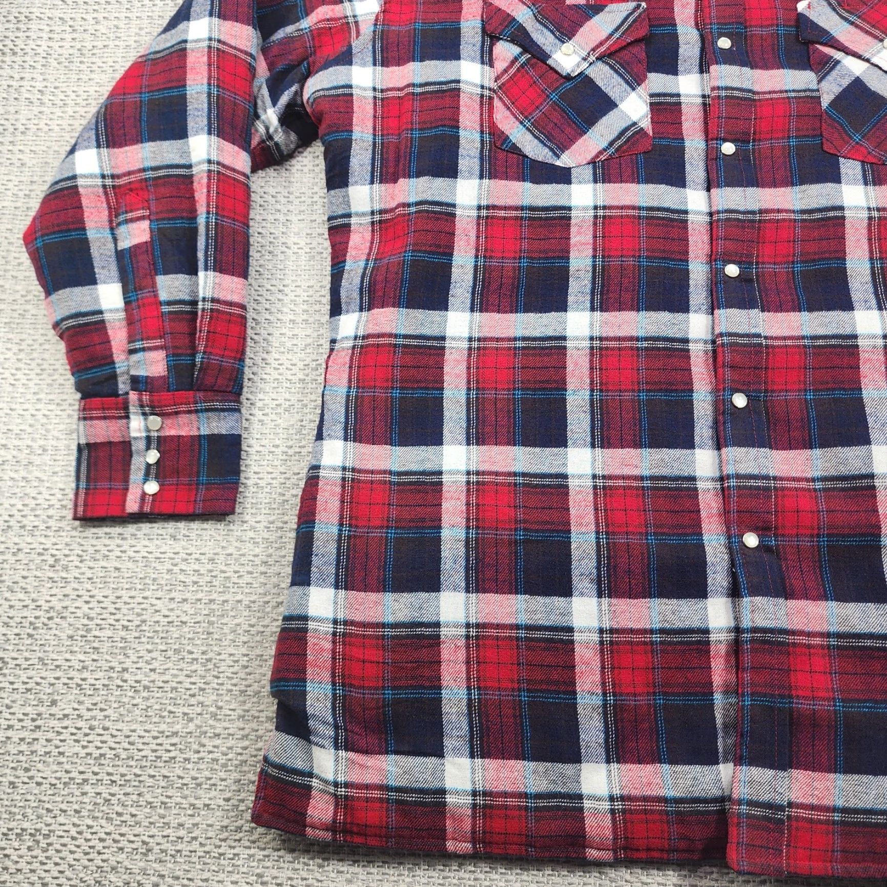 Vintage VINTAGE Ely Cattleman Jacket Mens Large Plaid Flannel Quilted Lined Western Pearl Snap Red Size US L / EU 52-54 / 3 - 3 Thumbnail