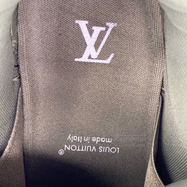 Louis Vuitton Louis Vuitton Green logo presbyopic print lace-up platform Size US 7 / EU 40 - 7 Thumbnail