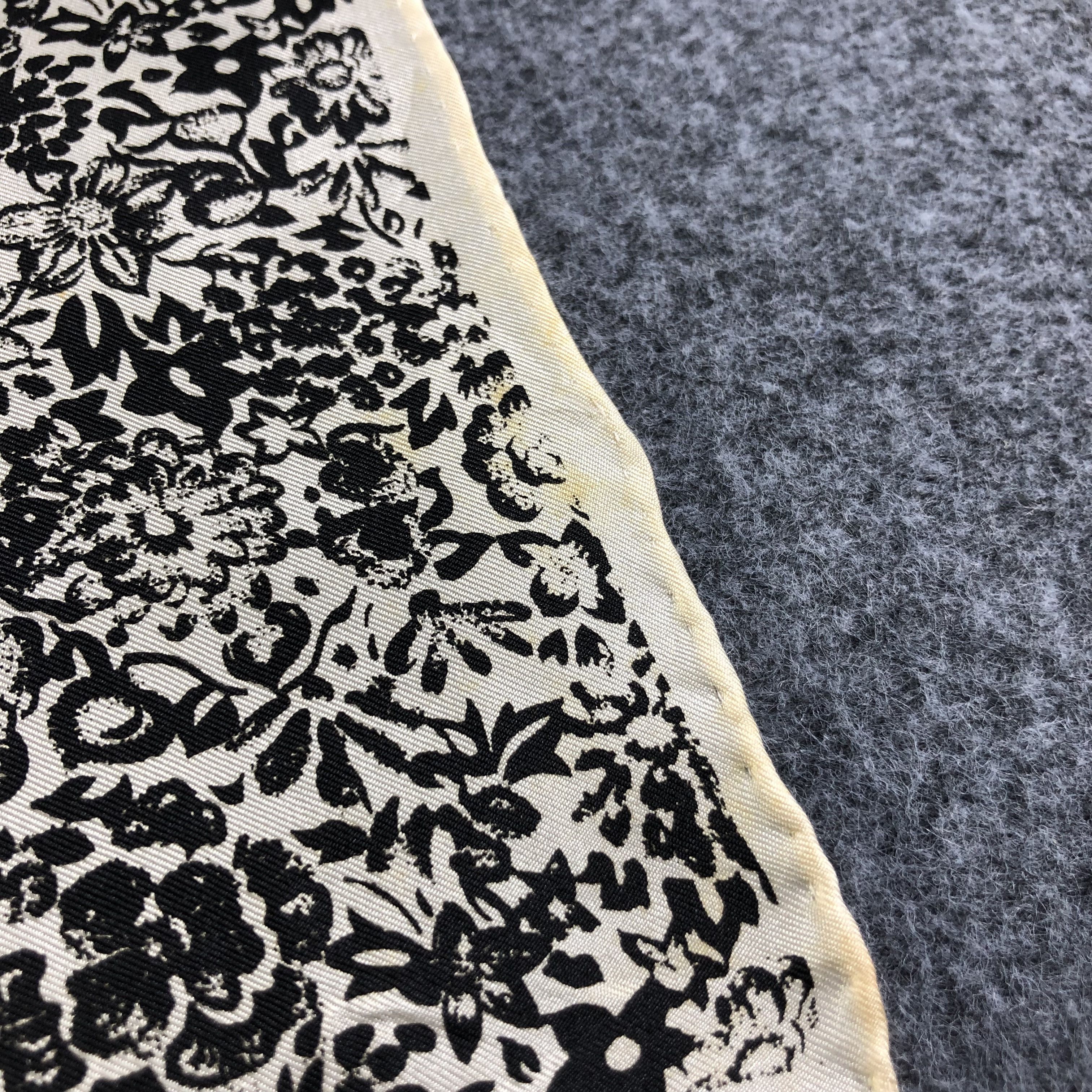 Japanese Brand Luxury Floral Hand Rolled Silk Scarf M797 Size ONE SIZE - 4 Thumbnail