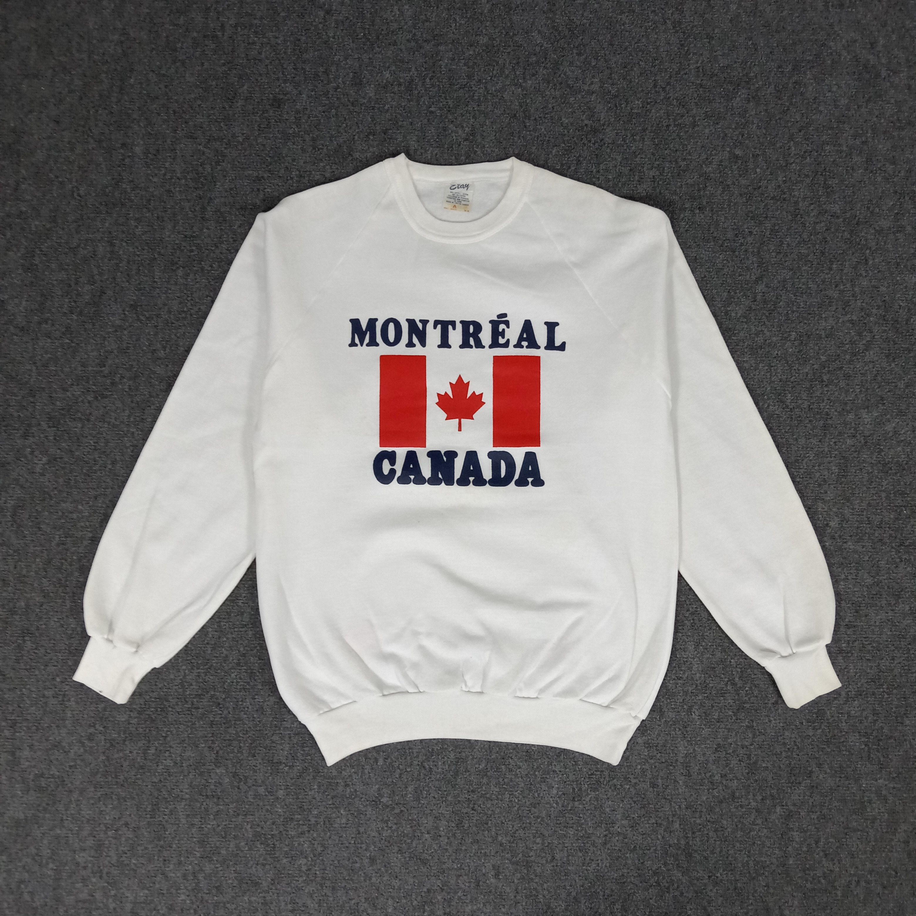 Vintage Vintage 90's Montreal Canada State Travel Promo Sweatshirt Size US S / EU 44-46 / 1 - 1 Thumbnail
