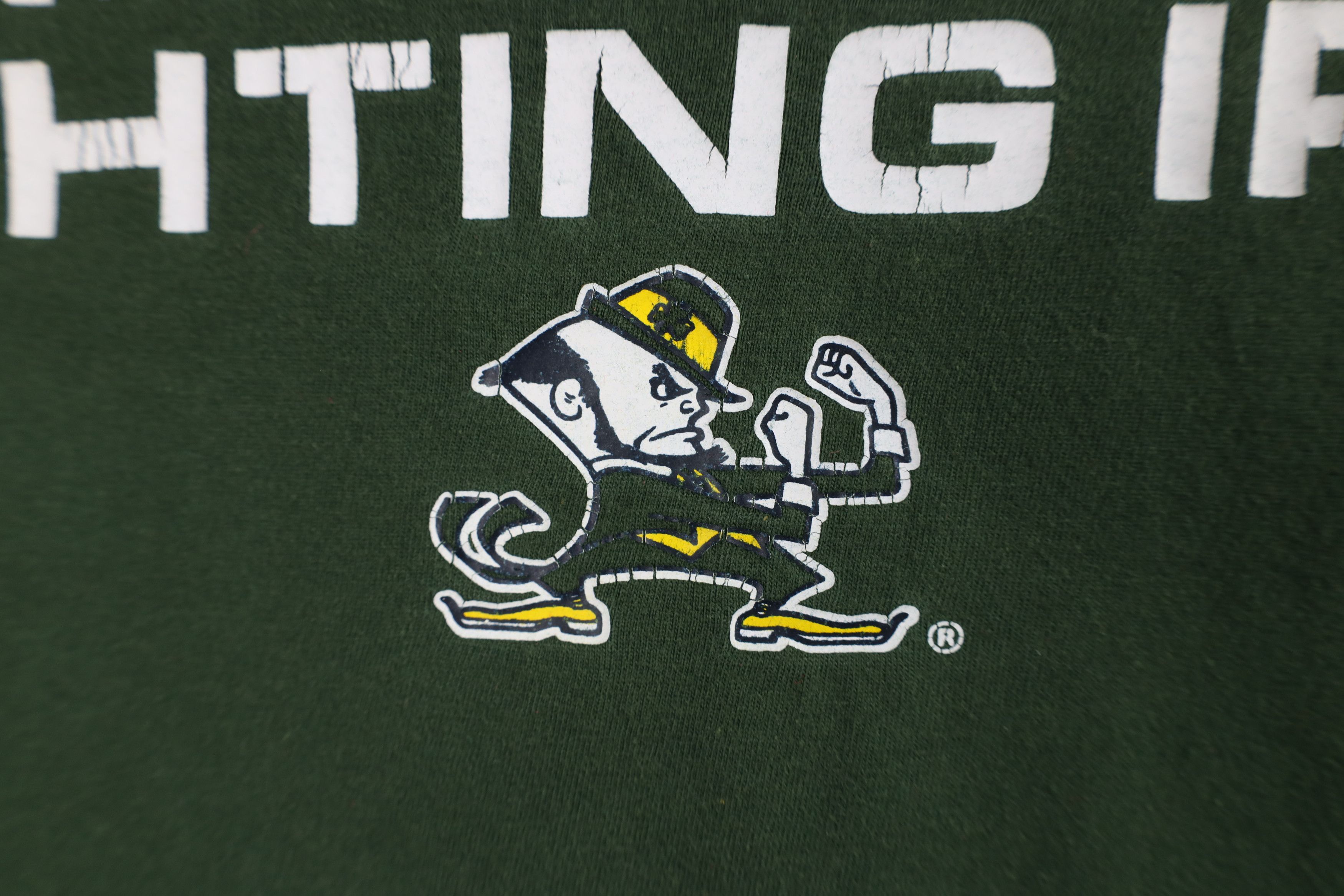 Vintage Vintage Spell University of Notre Dame Fighting T-Shirt Size US XL / EU 56 / 4 - 5 Thumbnail