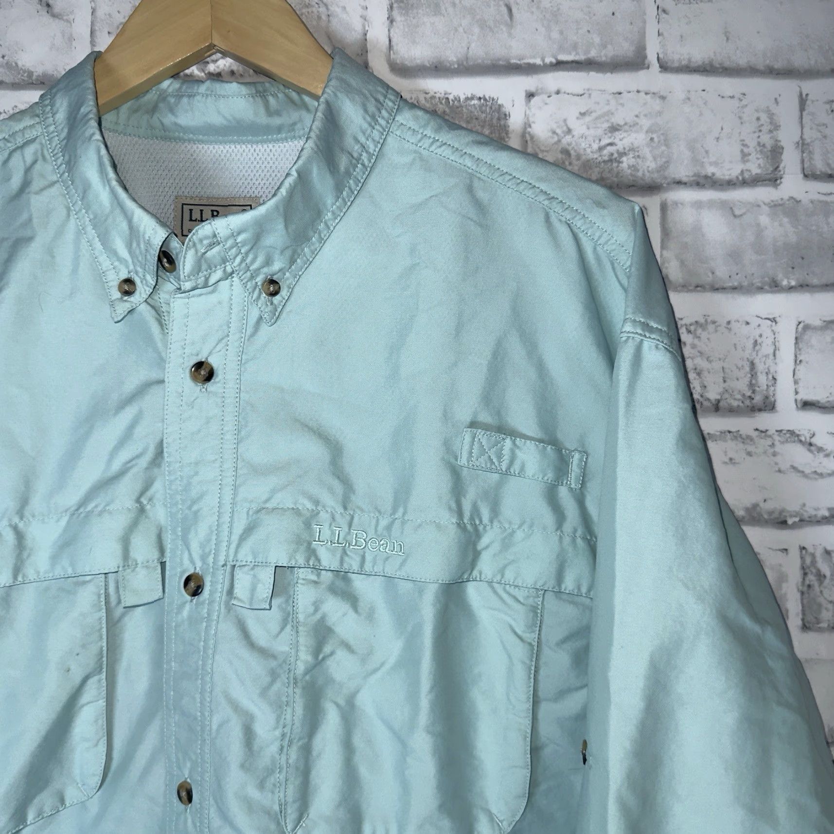 Vintage L.L.Bean Nylon Light Blue Vented Ling Sleeve Button Down Hiking Shirt Mens XLT Size US XL / EU 56 / 4 - 2 Thumbnail