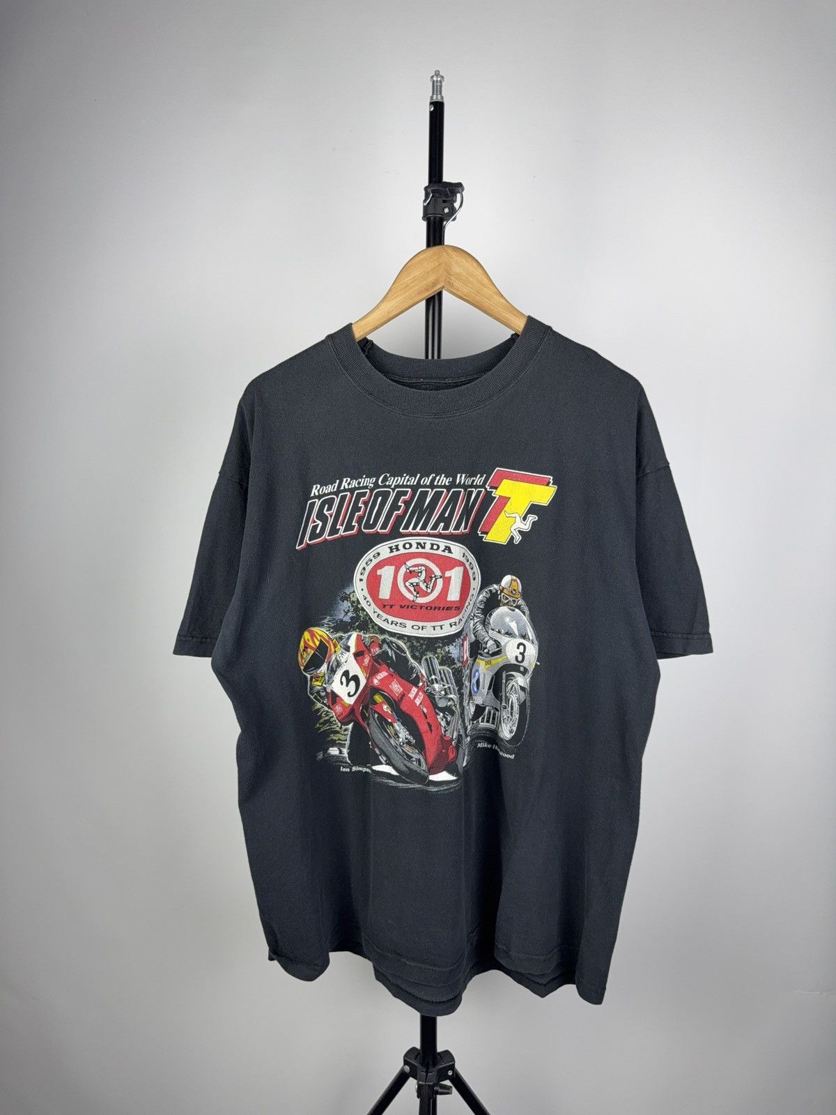 Honda × Vintage Vintage 90s Rare 1999 Isle of Man MOTO Racing T-shirt Size US XL / EU 56 / 4 - 1 Thumbnail