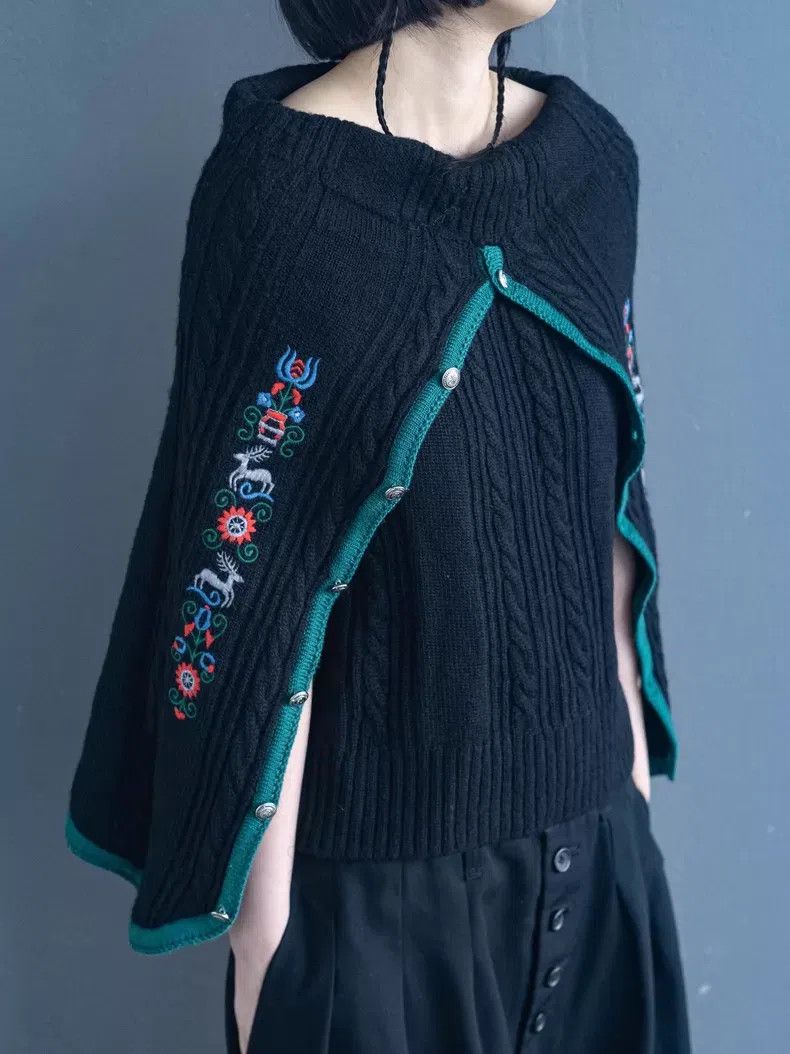 Comme des Garcons Comme Des Garcons size F Ethnic Embroidered Knit Poncho Size XS / US 0-2 / IT 36-38 - 6 Thumbnail