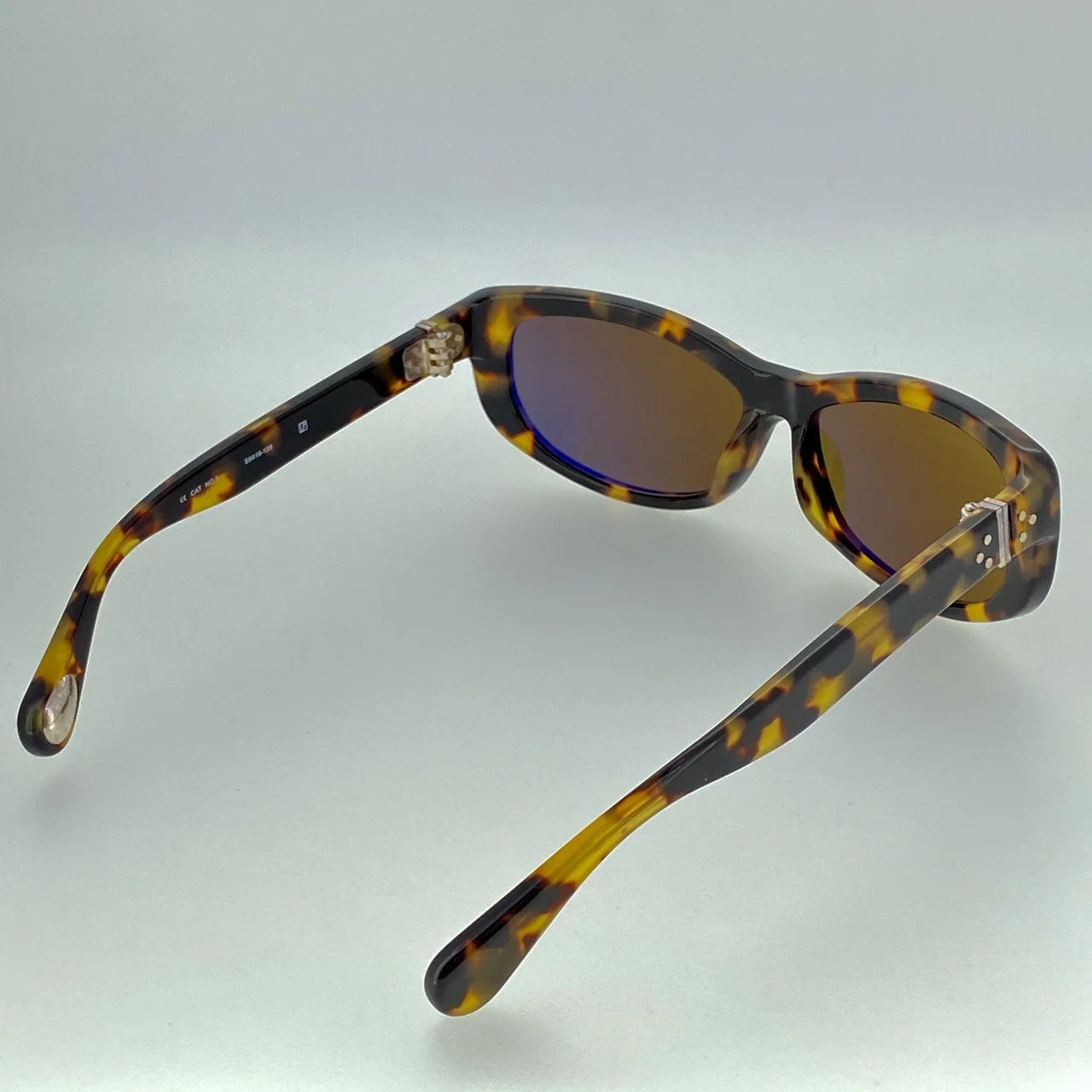 Ann Demeulemeester Ann Demeulemeester Sunglasses Cat Eye Tortoise and Brown Size ONE SIZE - 8 Thumbnail