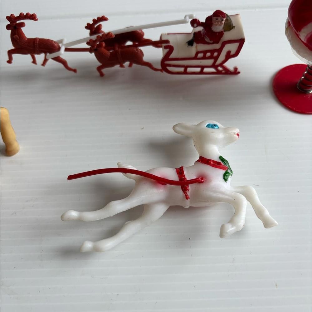 Designer 4 Vintage Plastic Christmas Decorations, pop up Santa,etc Size ONE SIZE - 3 Thumbnail