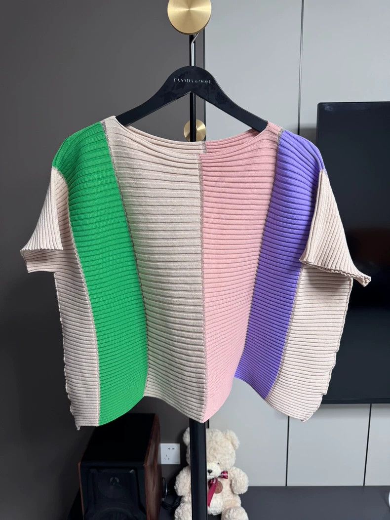 Issey Miyake Issey Miyake Pleated Colorblock Knit Top - dmc Size US M / EU 48-50 / 2 - 1 Thumbnail