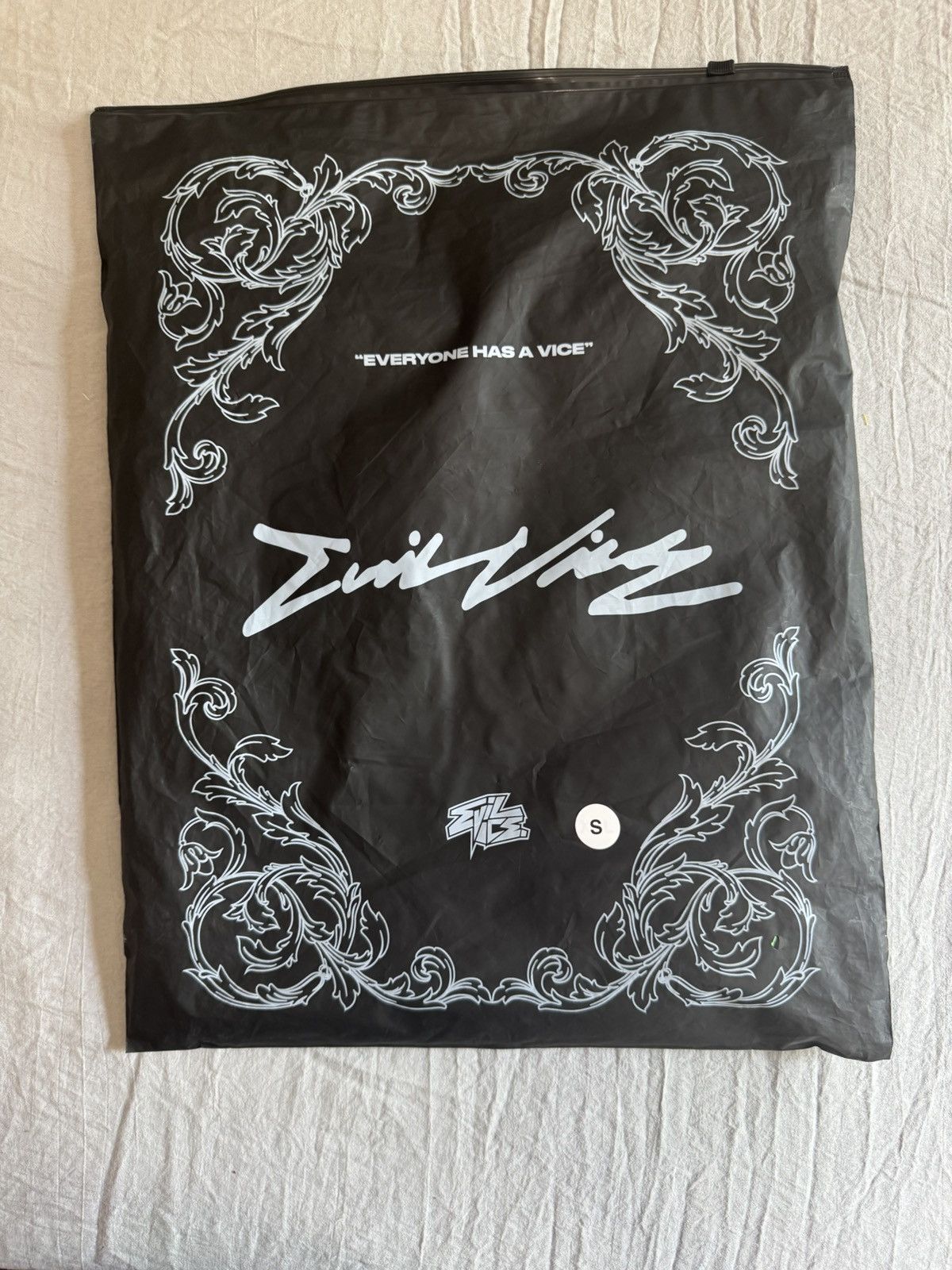 Other Evil Vice small tee Size US S / EU 44-46 / 1 - 6 Thumbnail