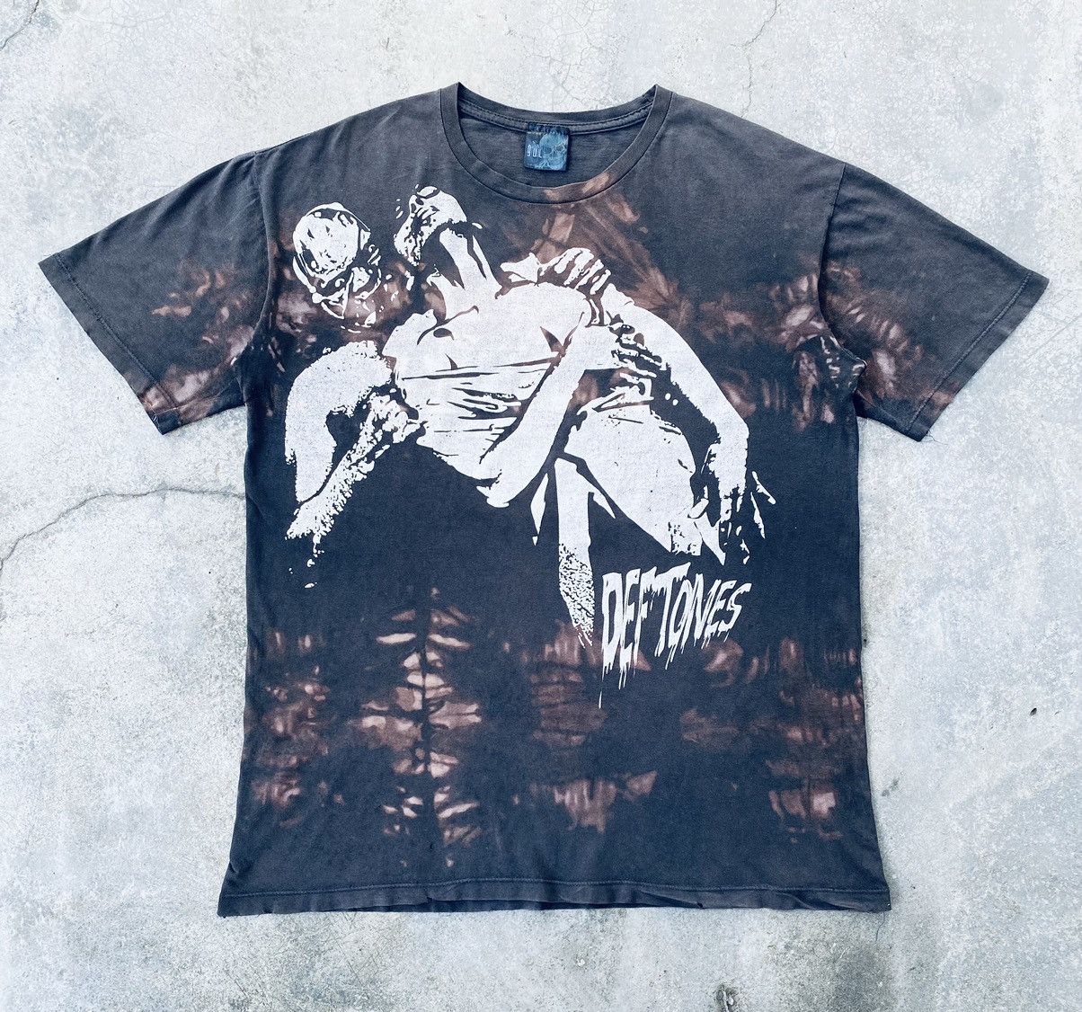 Band Tees Vintage Y2K Deftones Tour Band Thrashed Tees (Altered) Size US L / EU 52-54 / 3 - 1 Thumbnail