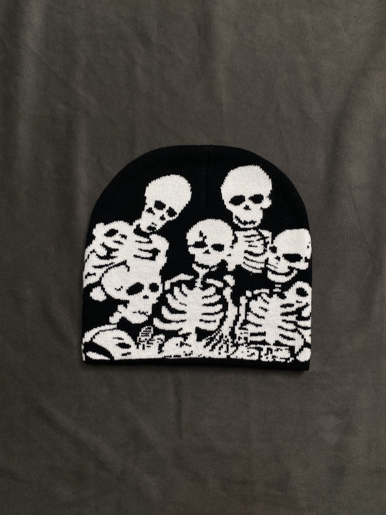 Japanese Brand Deadstock Skeleton Graphic No Cuff Knit Black Beanie OS Size ONE SIZE - 1 Thumbnail