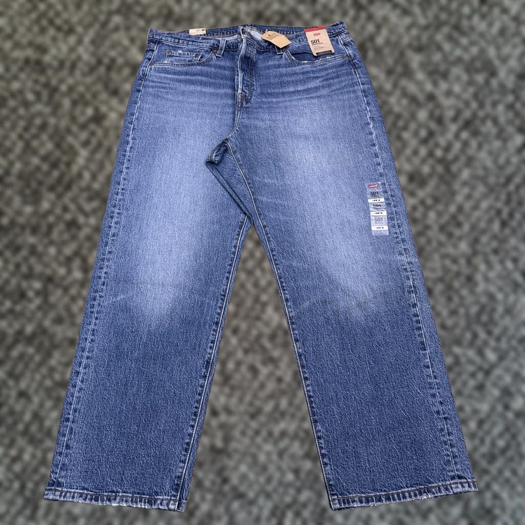 Levi's Levi's 501 Original Straight Jeans Womens 18W High Rise Stretch Denim 5-Pocket Blue NWT Size 40" / US 18 - 1 Thumbnail
