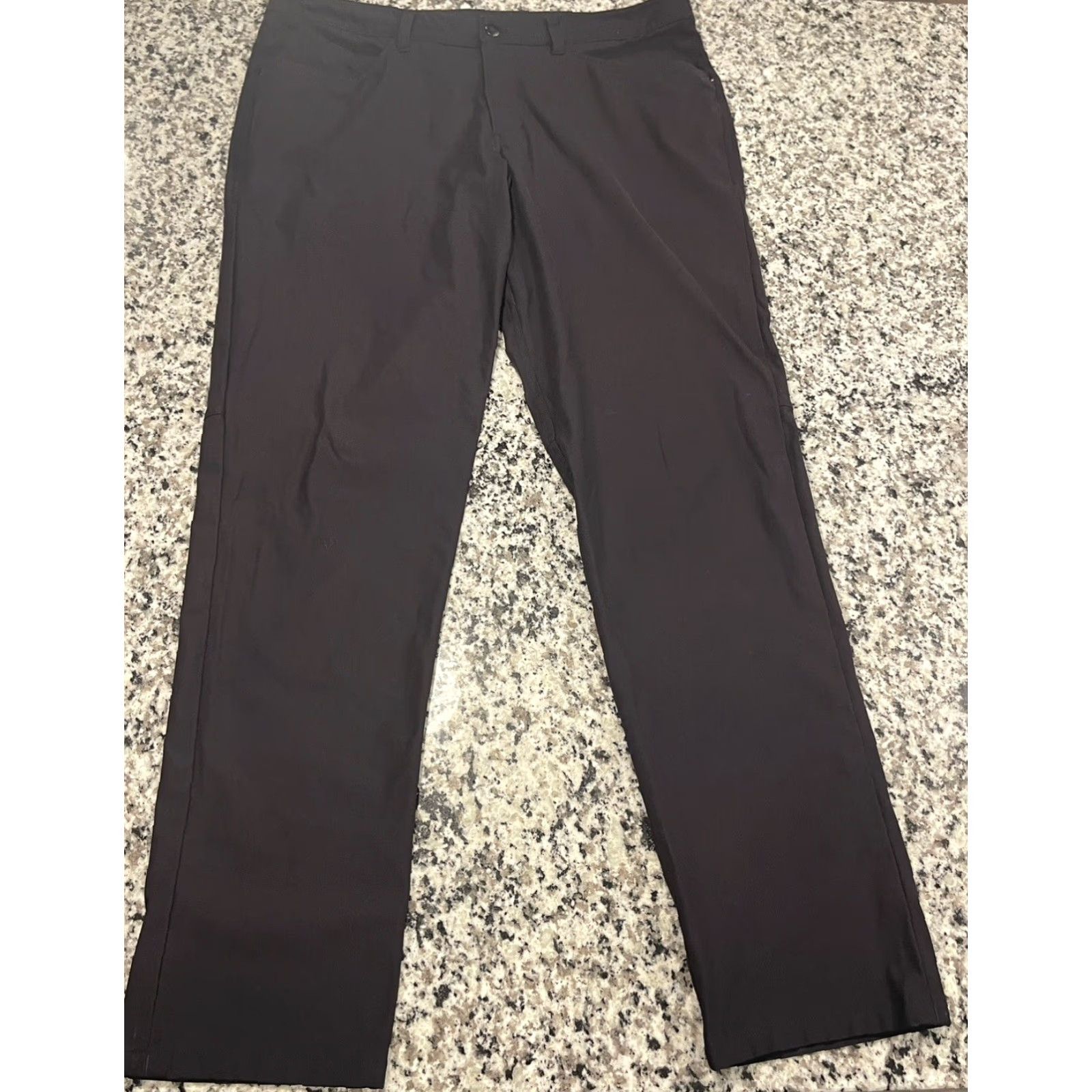 Lululemon Lululemon ABC Classic Pants Mens 36 Black Warpstreme Straight Chino Regular Inseam 32.5 Size US 36 / EU 52 - 2 Thumbnail
