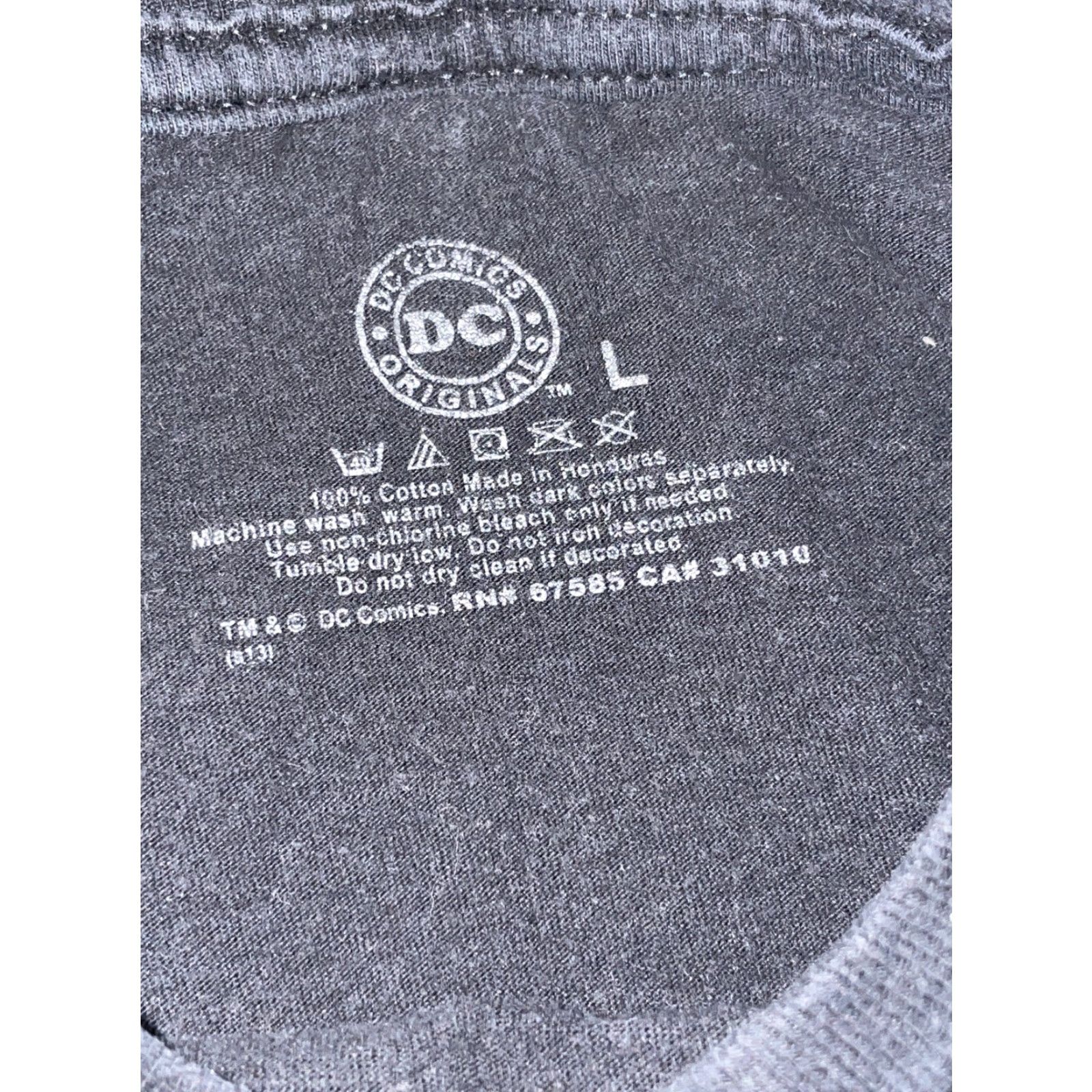 Vintage Batman T-Shirt Black 21x26.5 “Always Be Yourself! Unless You Can Be Batman” Men L Black DC Pre-owned Shirt Size US L / EU 52-54 / 3 - 3 Thumbnail