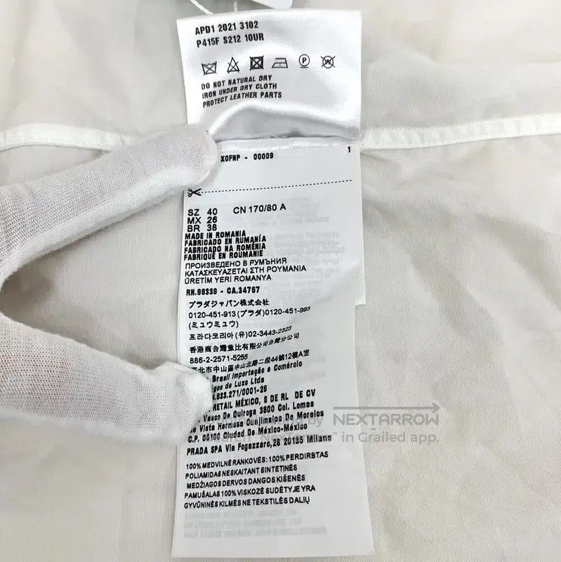 MR & MRS ITALY Prada Women's Cotton Shirt with Black Sleeves. Size M / US 6-8 / IT 42-44 - 7 Thumbnail