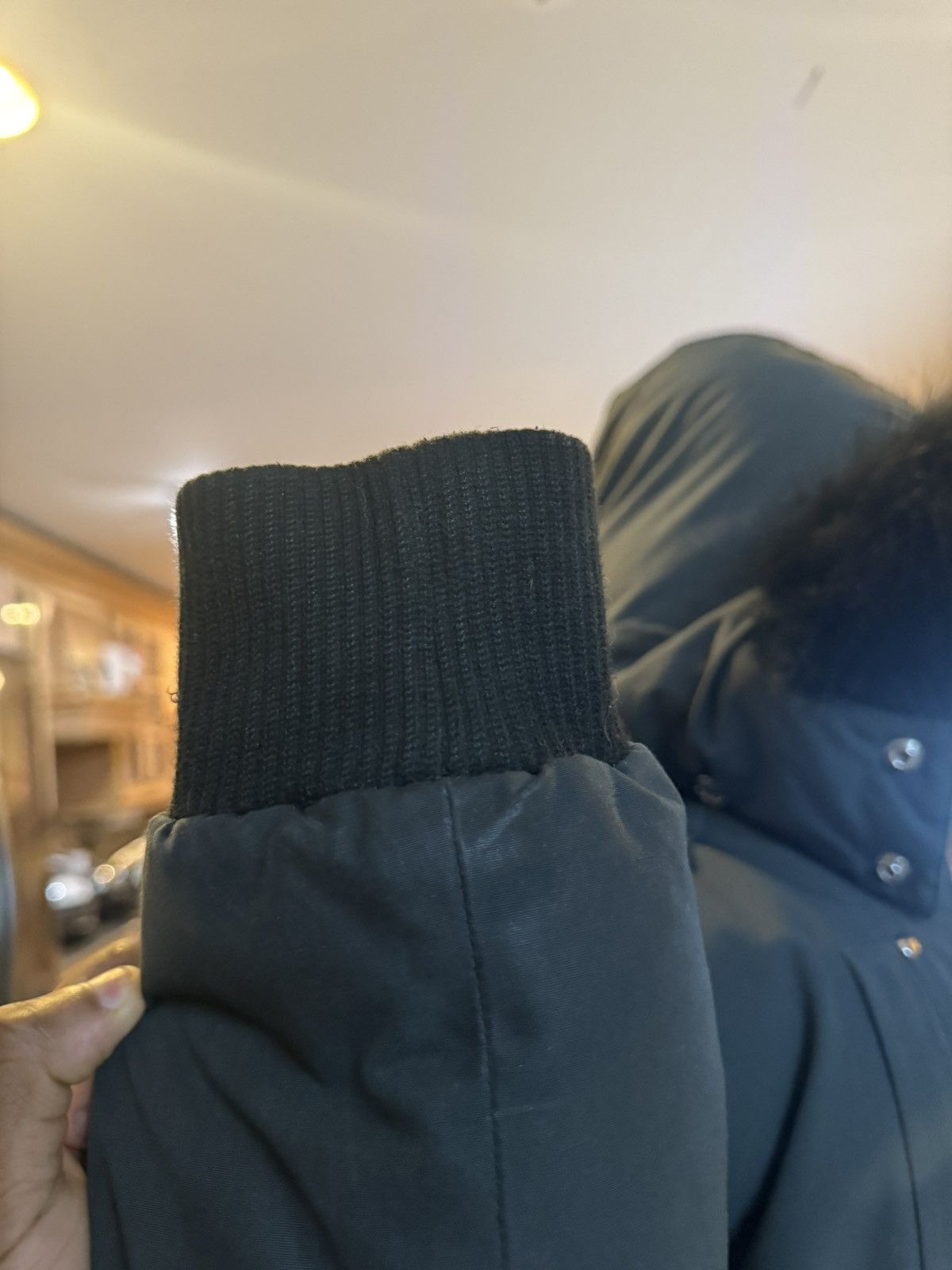 Moose Knuckles Moose Knuckles shearling Bomber Granite/Black L — Like New Size US XS / EU 42 / 0 - 14 Thumbnail