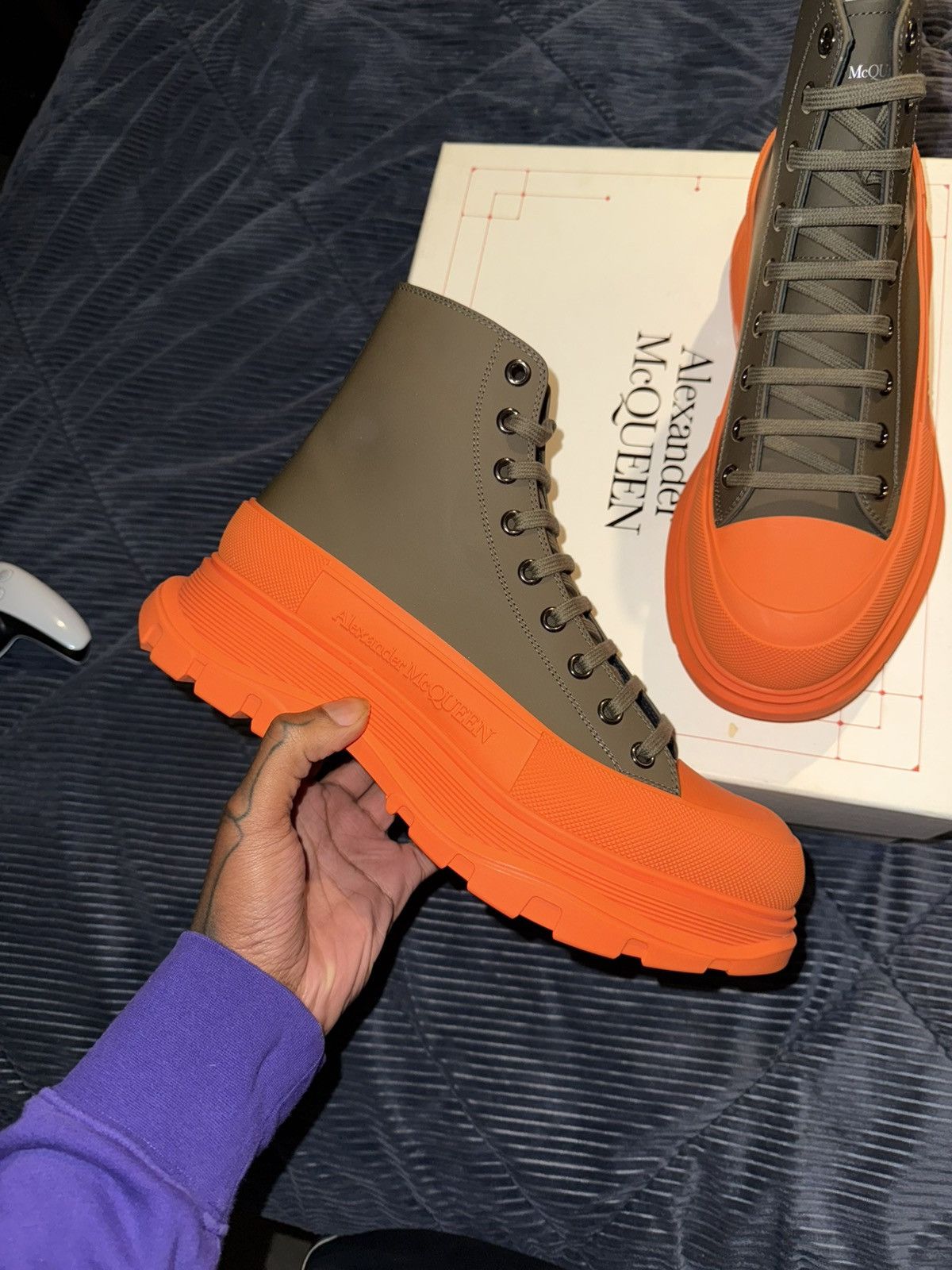 Alexander McQueen Alexander Mcqueen Ssense Exclusive Tread Slick Boots Size US 11.5 / EU 44-45 - 6 Thumbnail