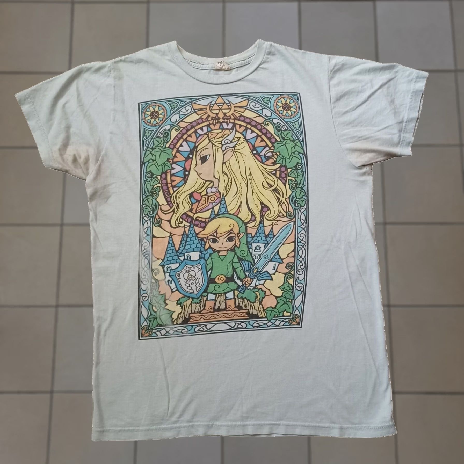 Nintendo Nintendo Zelda T Shirt Womens Medium Green Graphic Short Sleeve 2010-2019 Bay Island Adult Womens SS Crew Neck Logo All Seasons Size M / US 6-8 / IT 42-44 - 1 Thumbnail