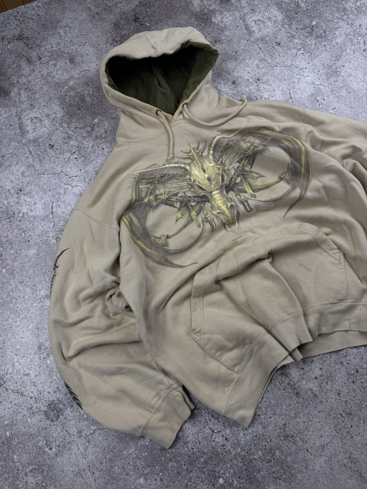 Japanese Brand Vintage 00s Spiral Affliction style dragon hoodie fantasy Size US M / EU 48-50 / 2 - 4 Thumbnail